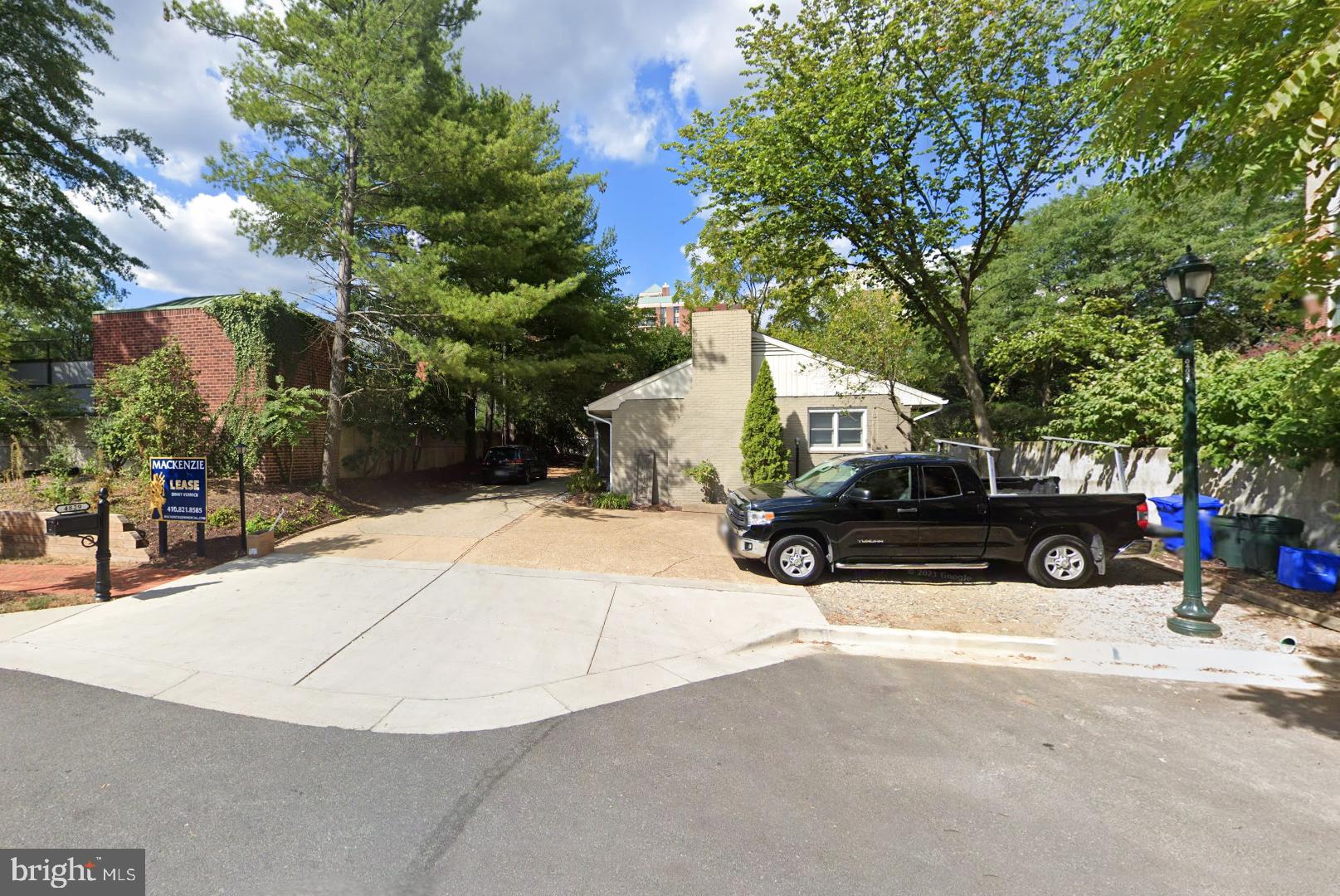 Real estate listing preview #1