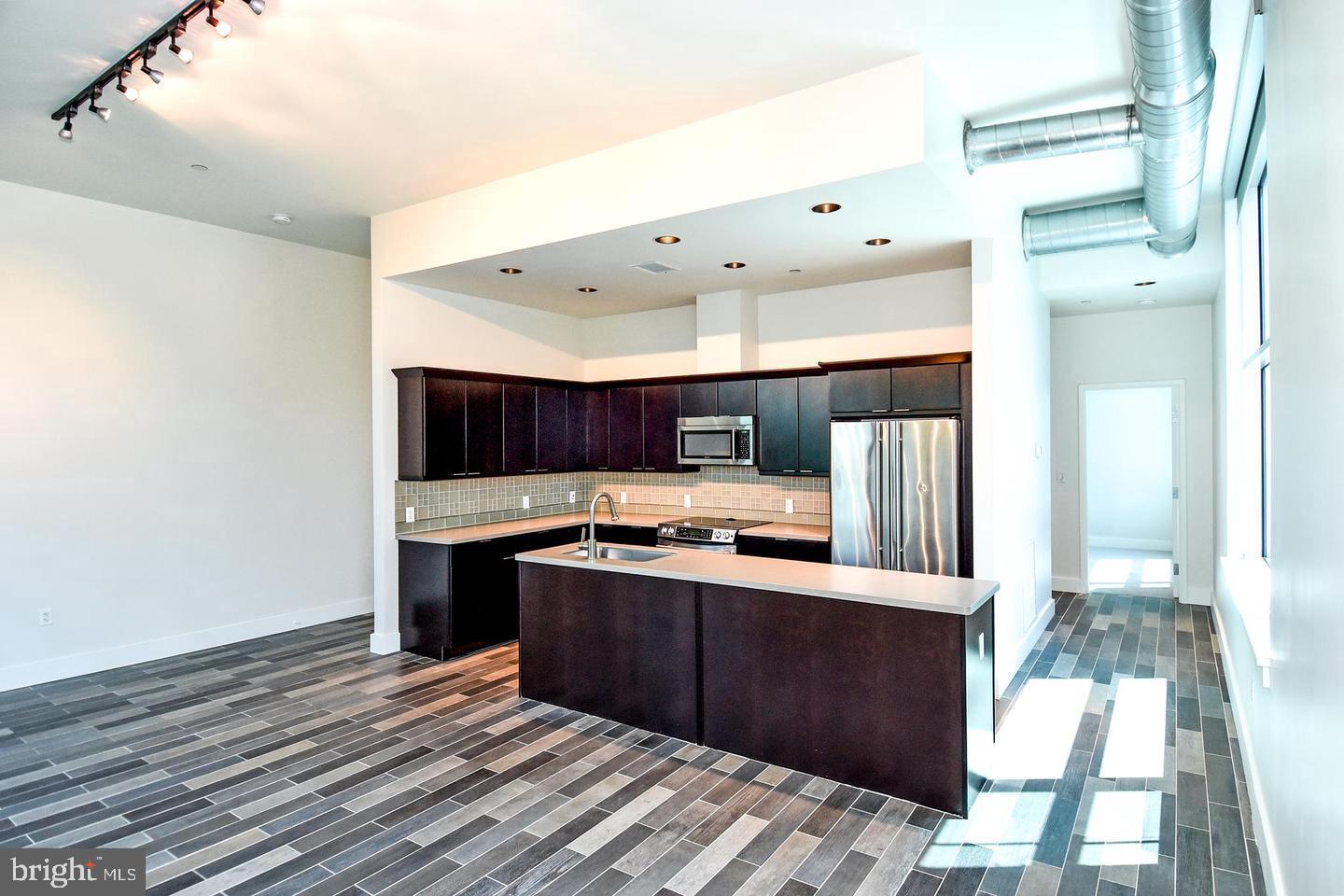 Real estate listing preview #3