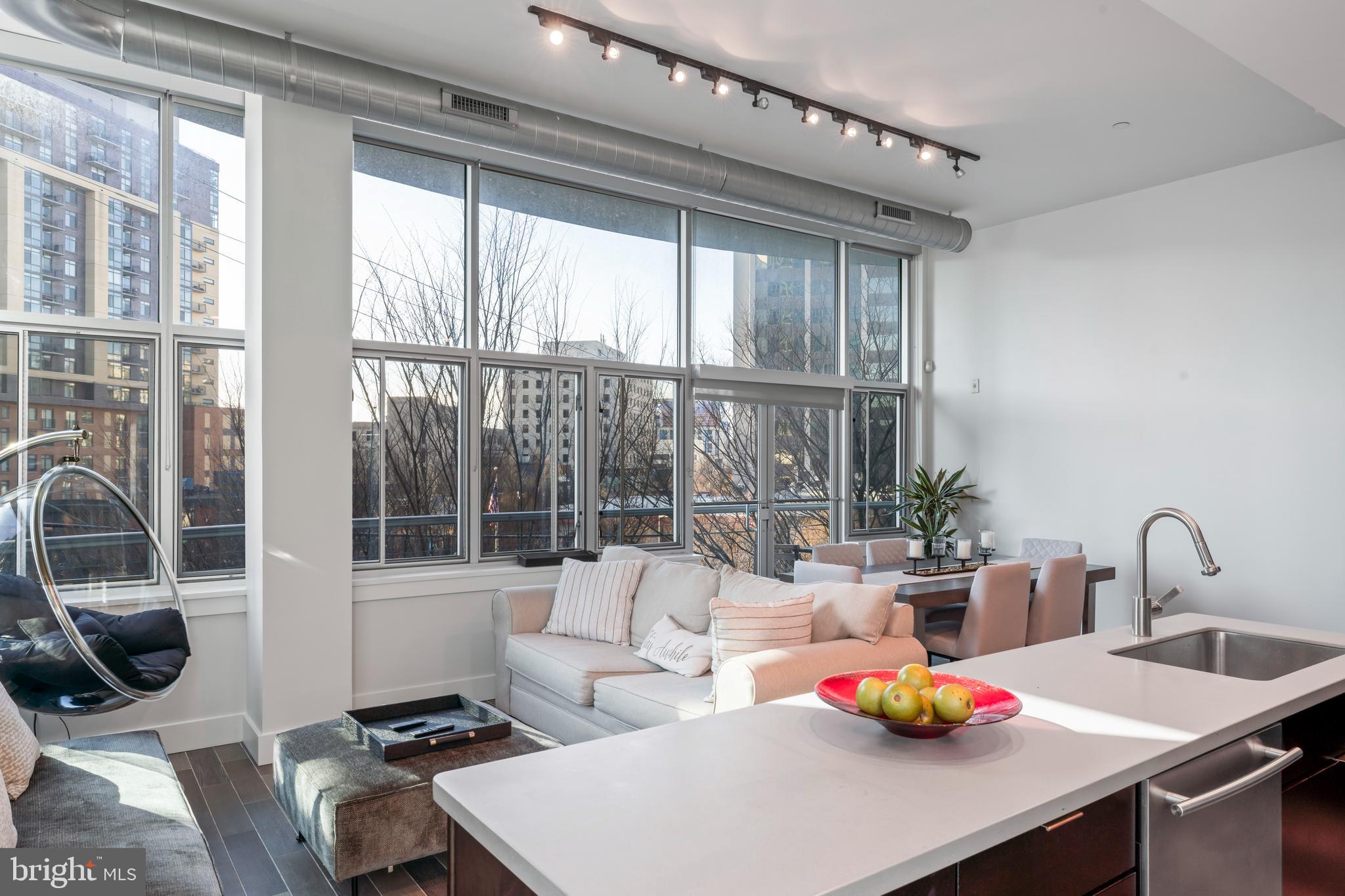 Real estate listing preview #8