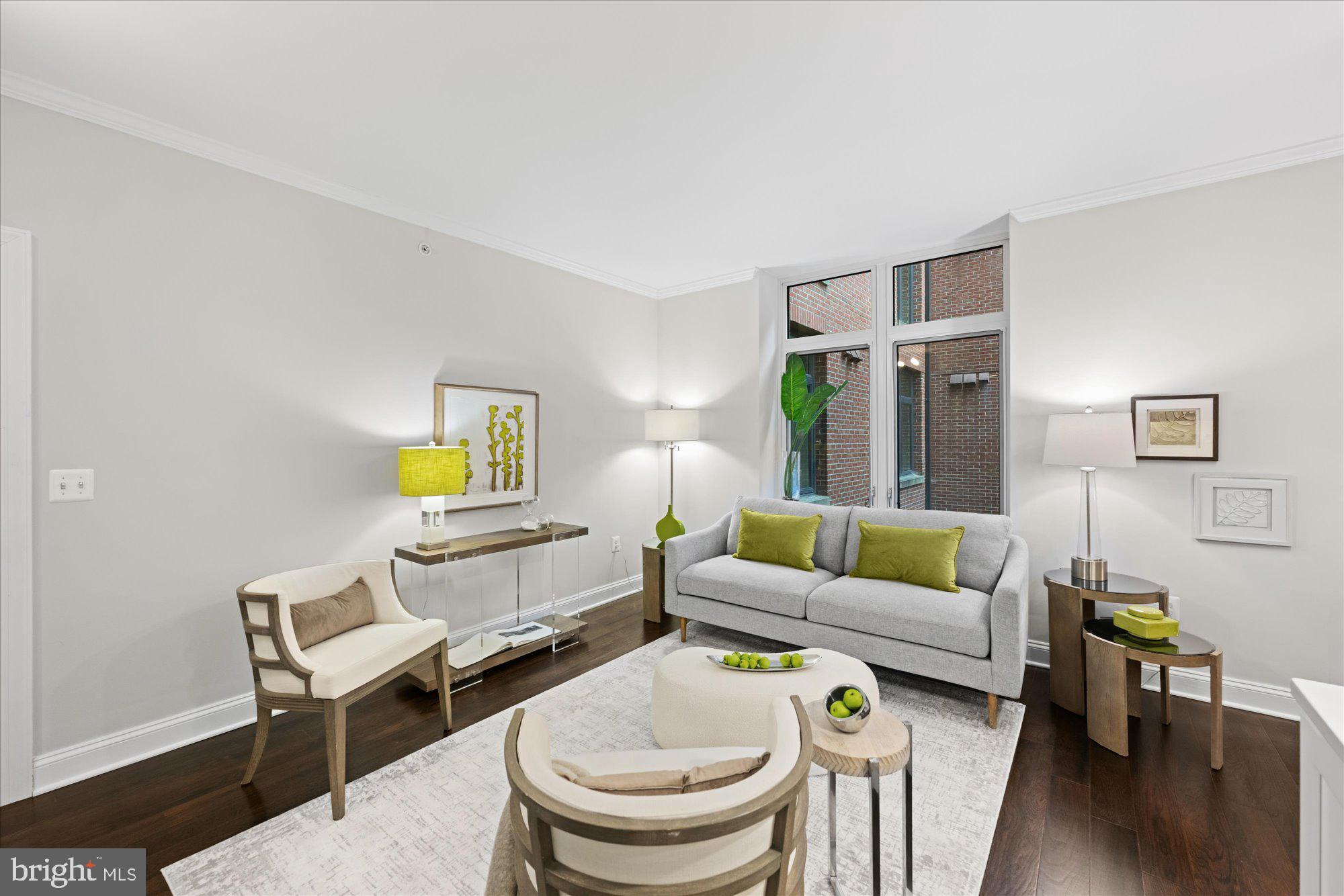 Real estate listing preview #8