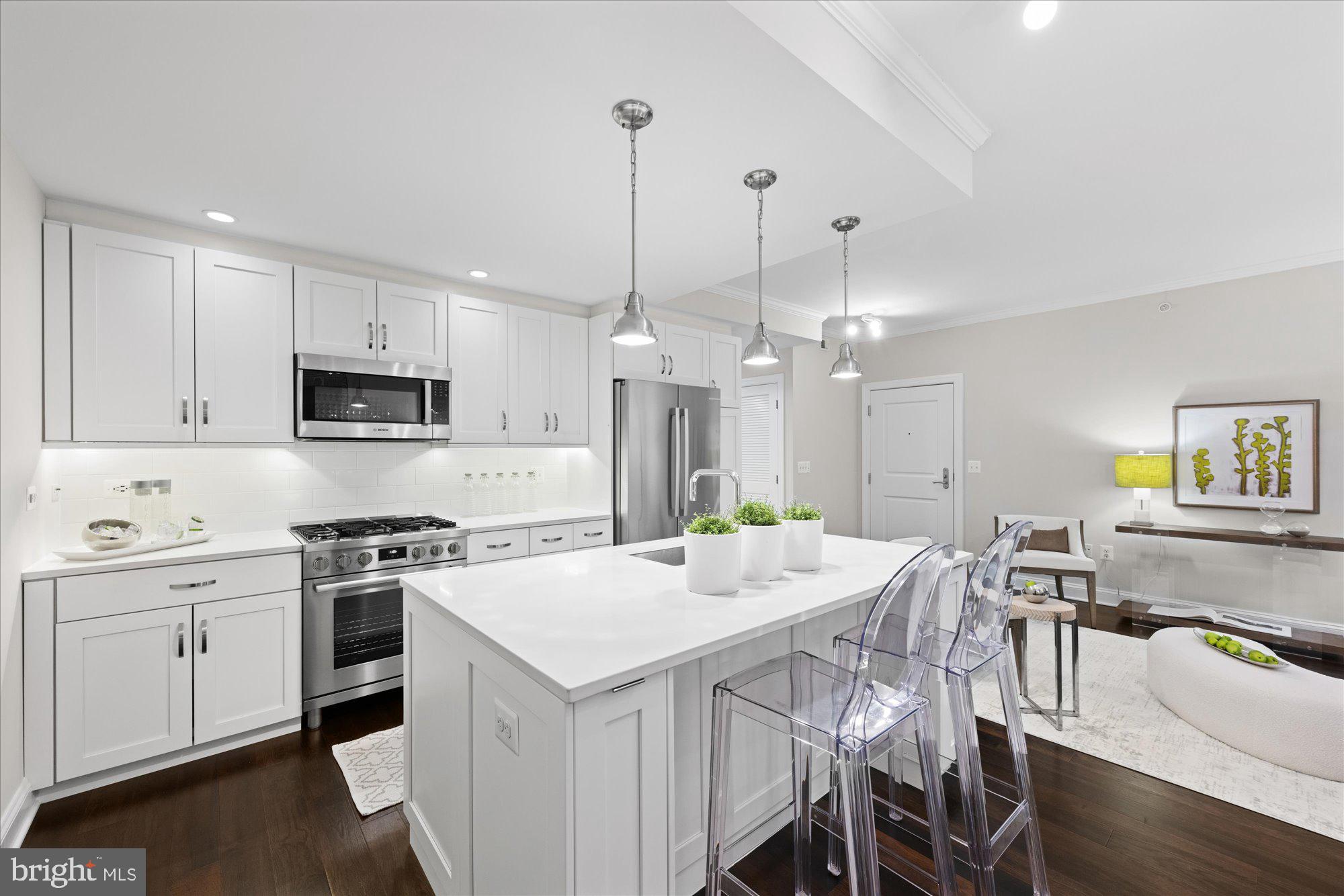 Real estate listing preview #14