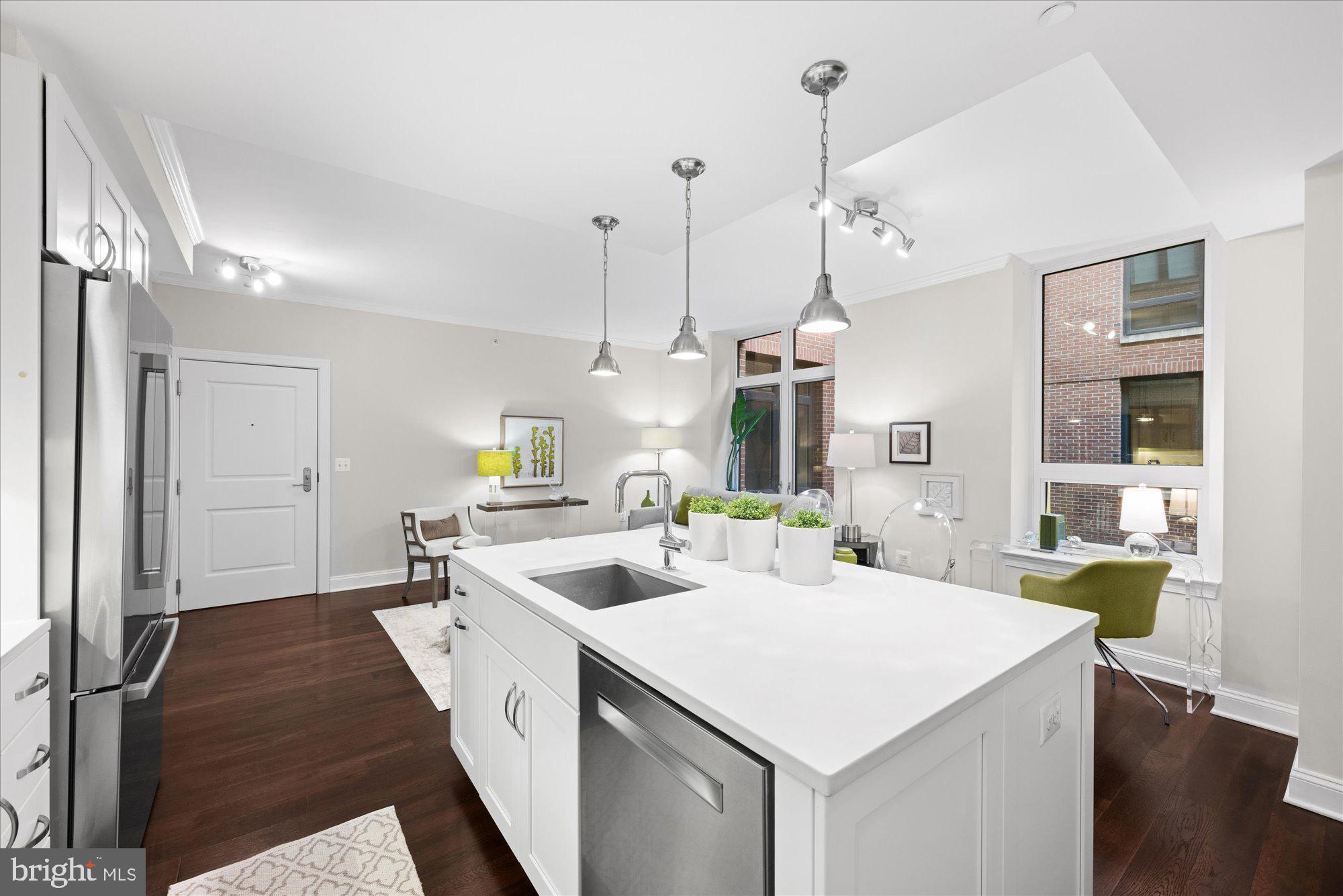 Real estate listing preview #16