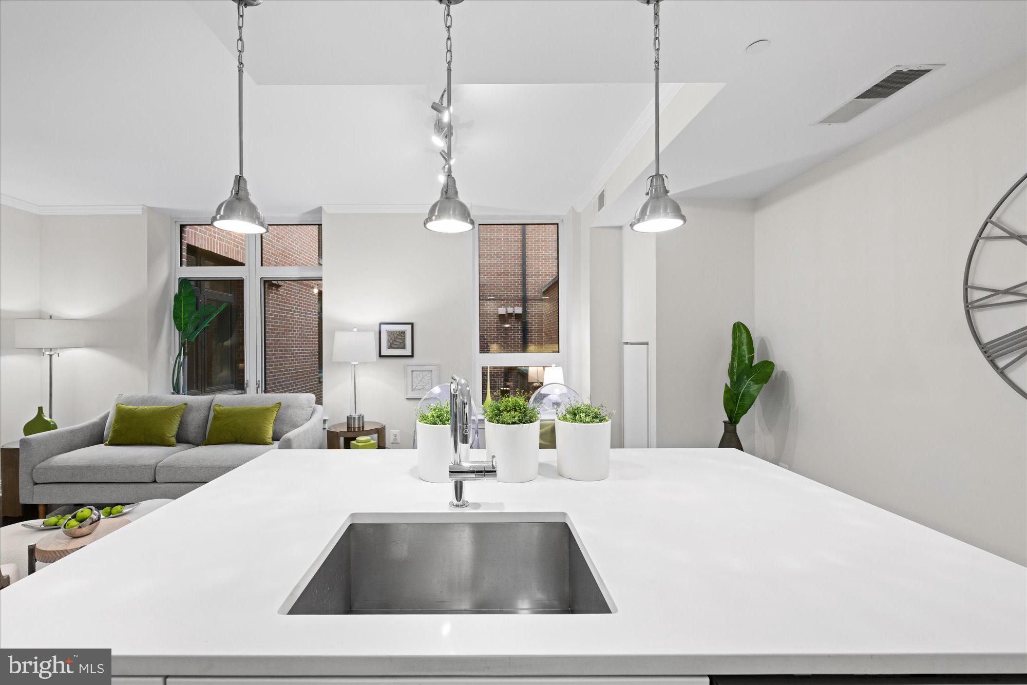 Real estate listing preview #17