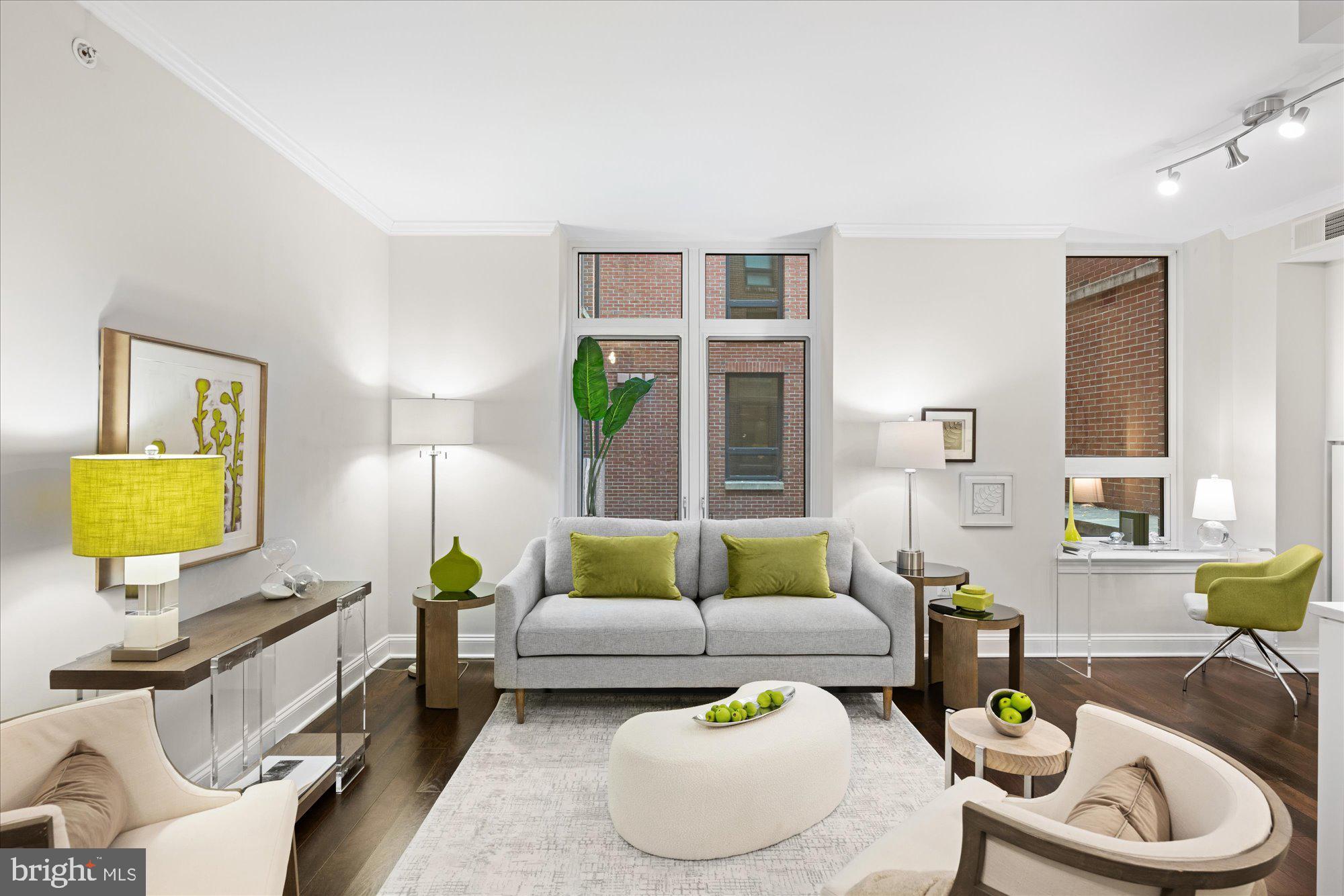 Real estate listing preview #1