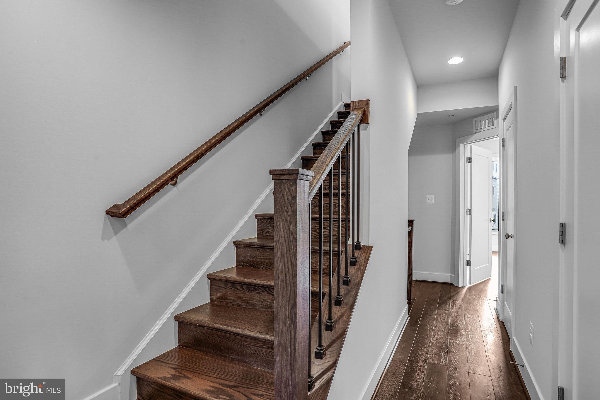 Real estate listing preview #39