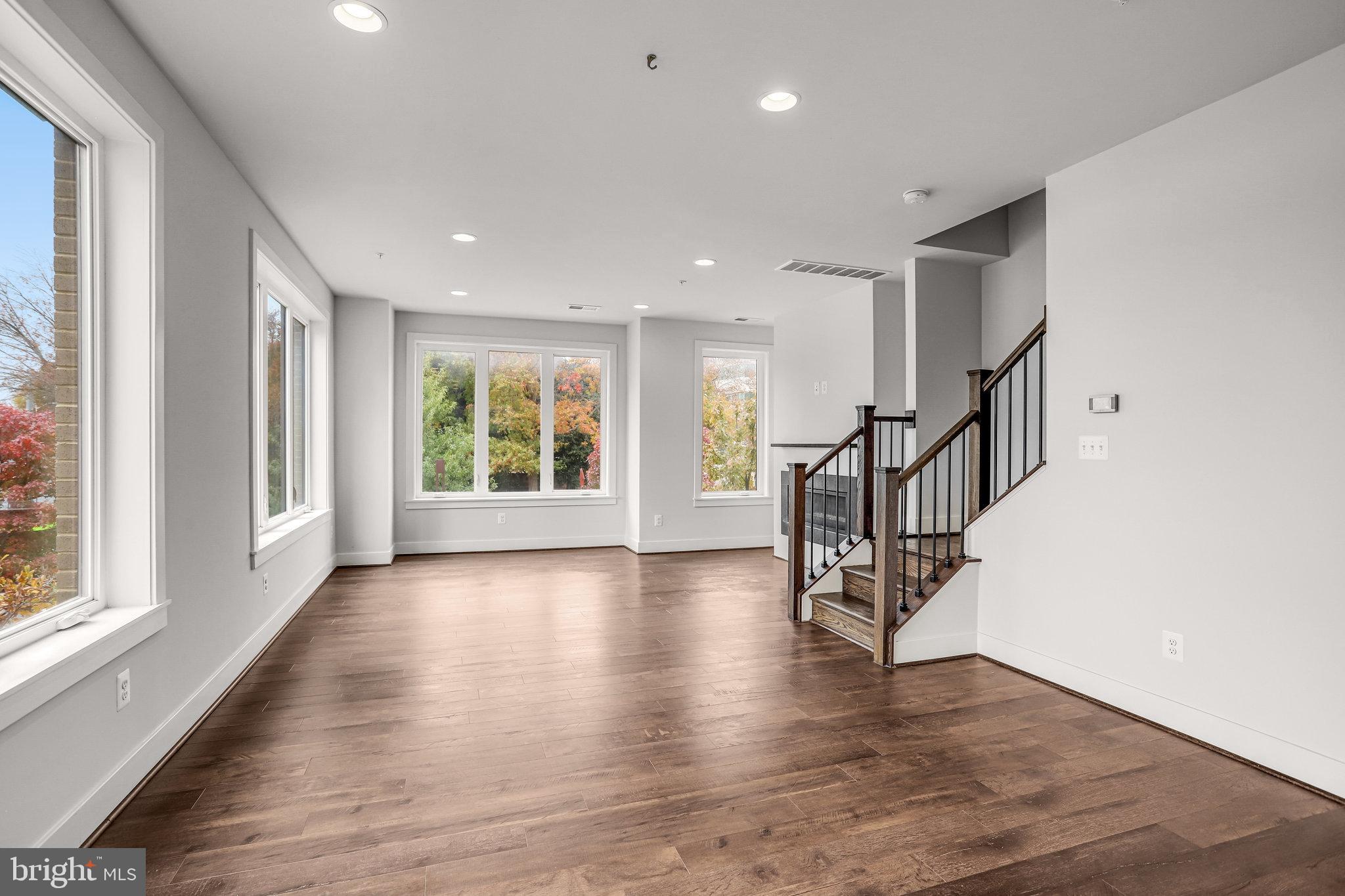 Real estate listing preview #23