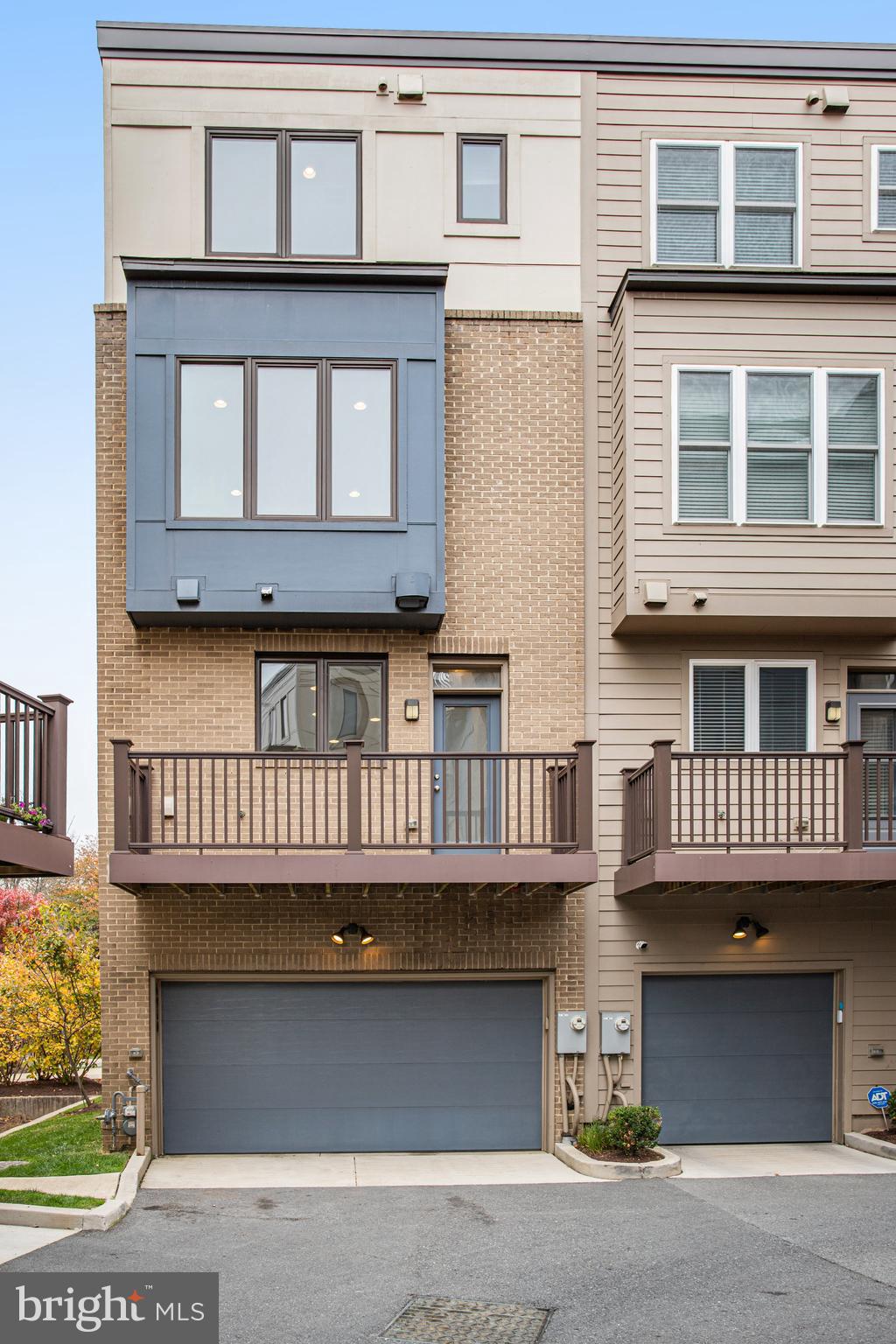 Real estate listing preview #56