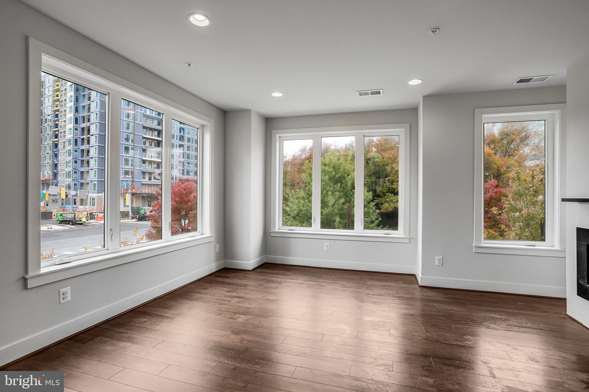 Real estate listing preview #22