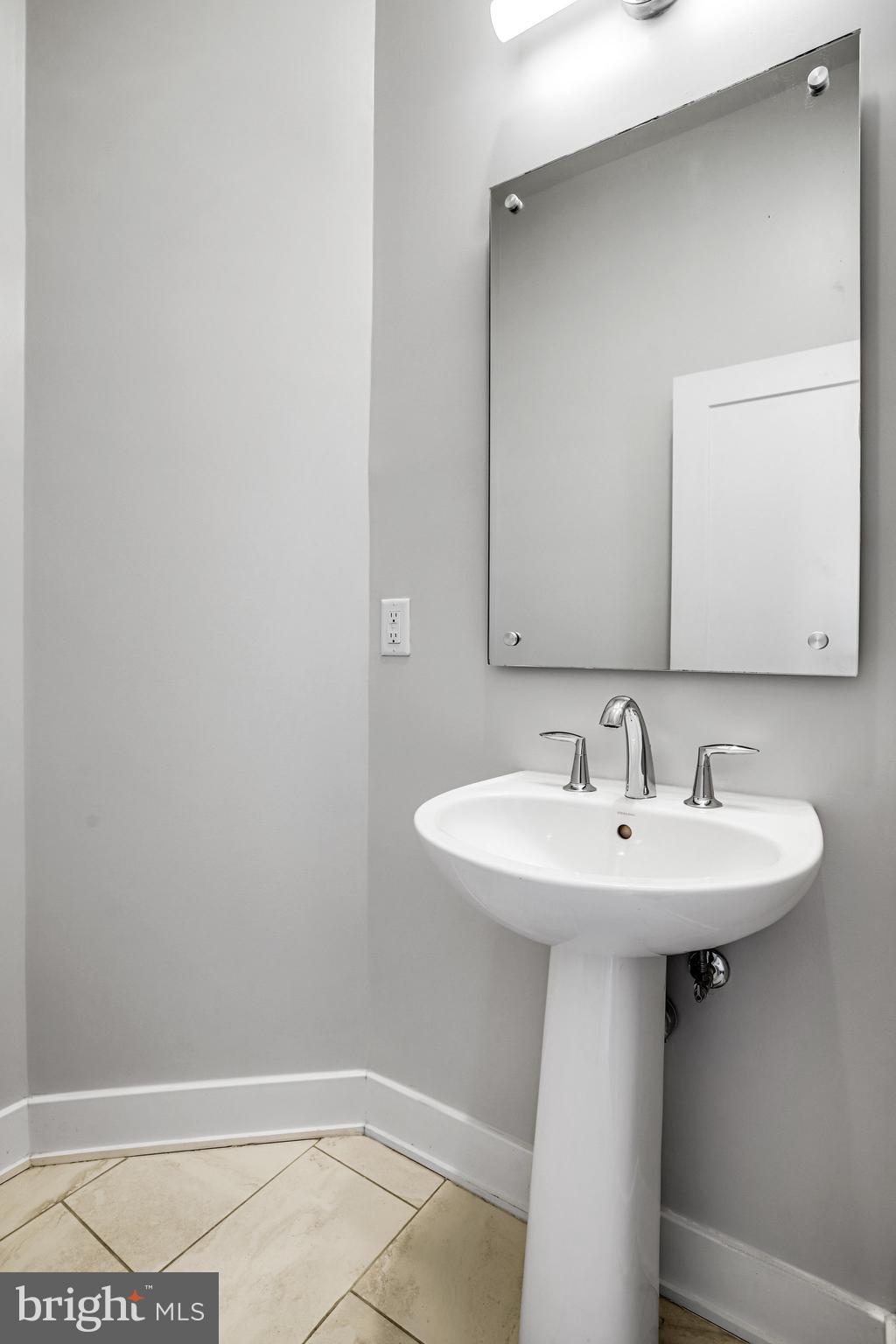 Real estate listing preview #26