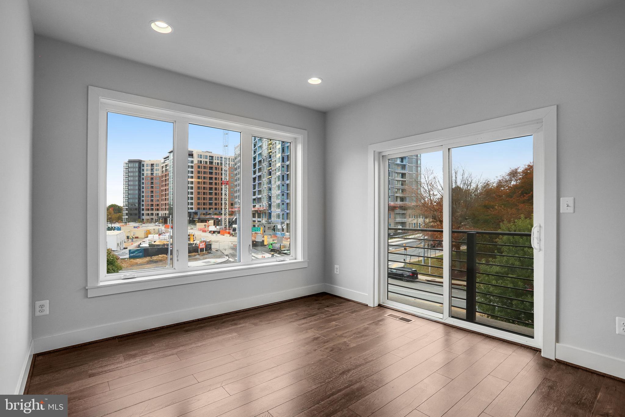 Real estate listing preview #34