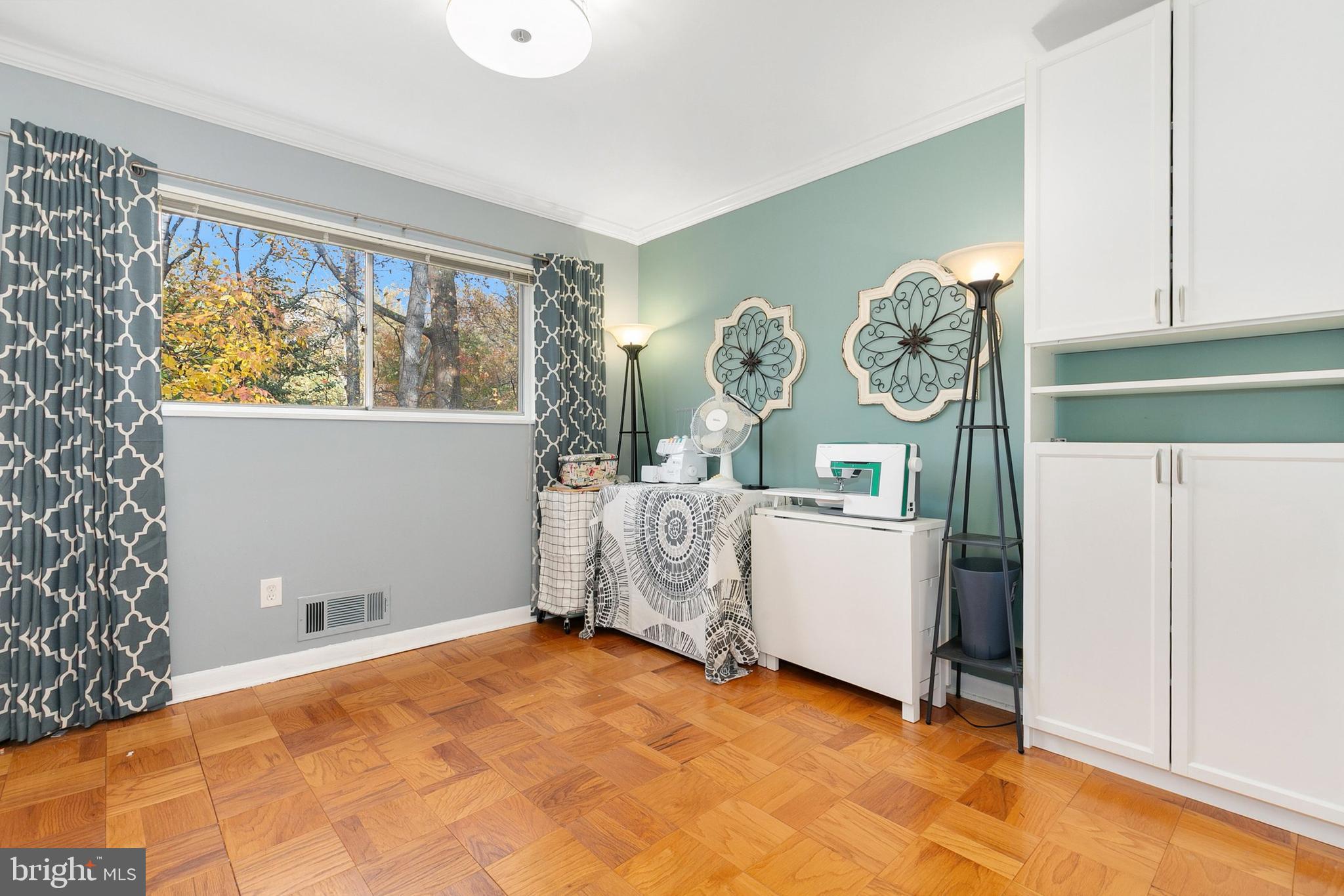 Real estate listing preview #18