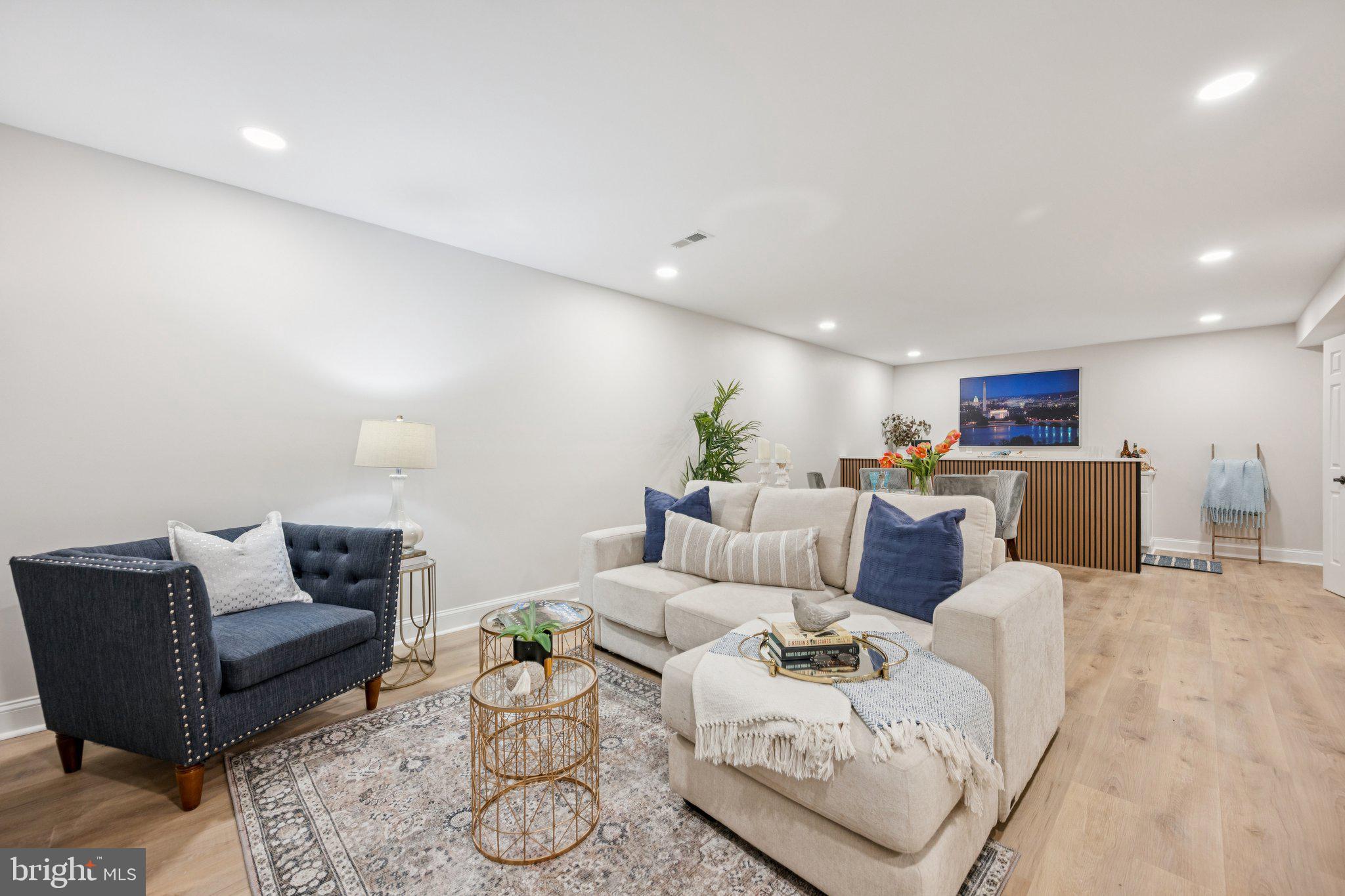 Real estate listing preview #29