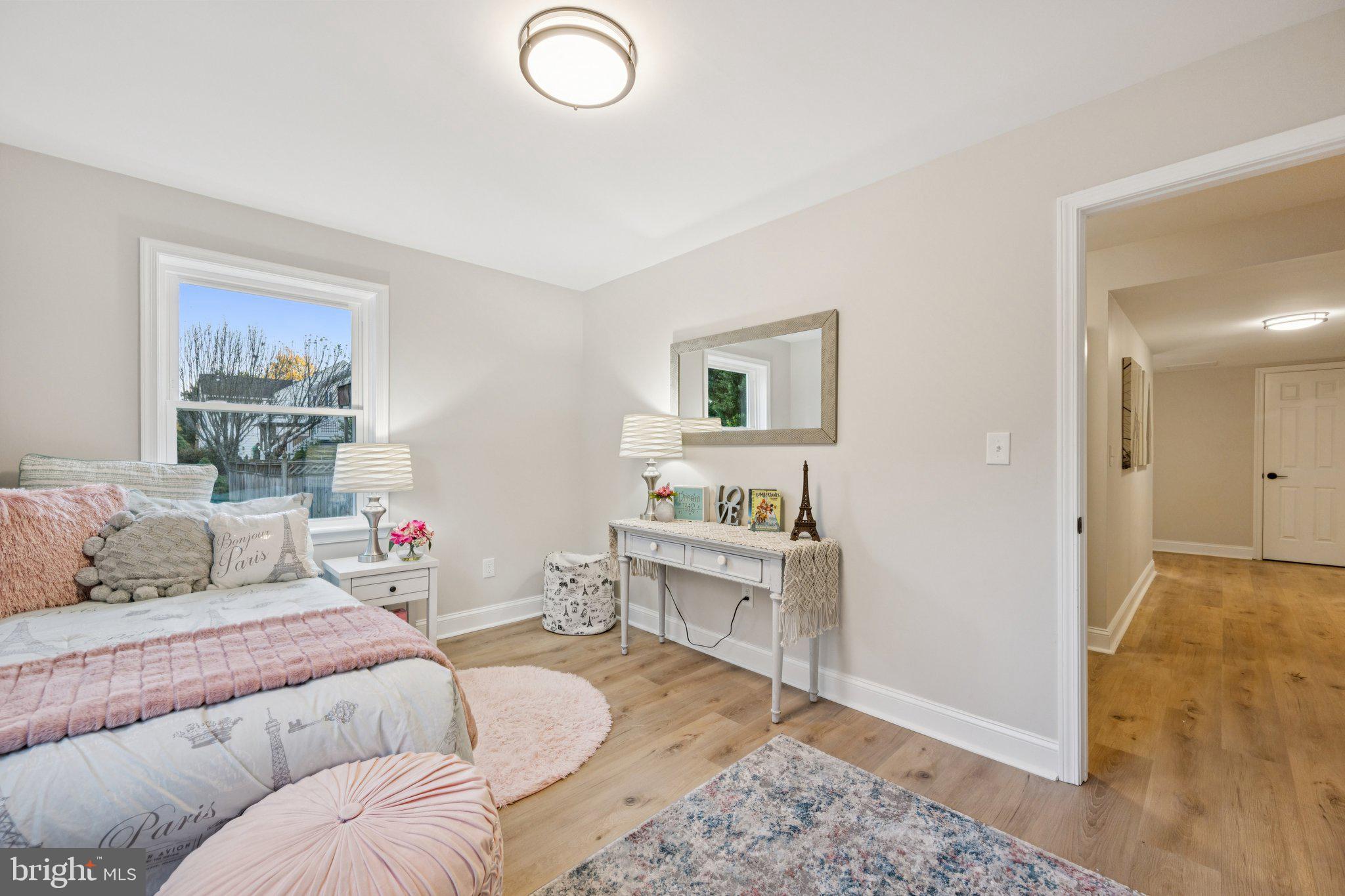 Real estate listing preview #24