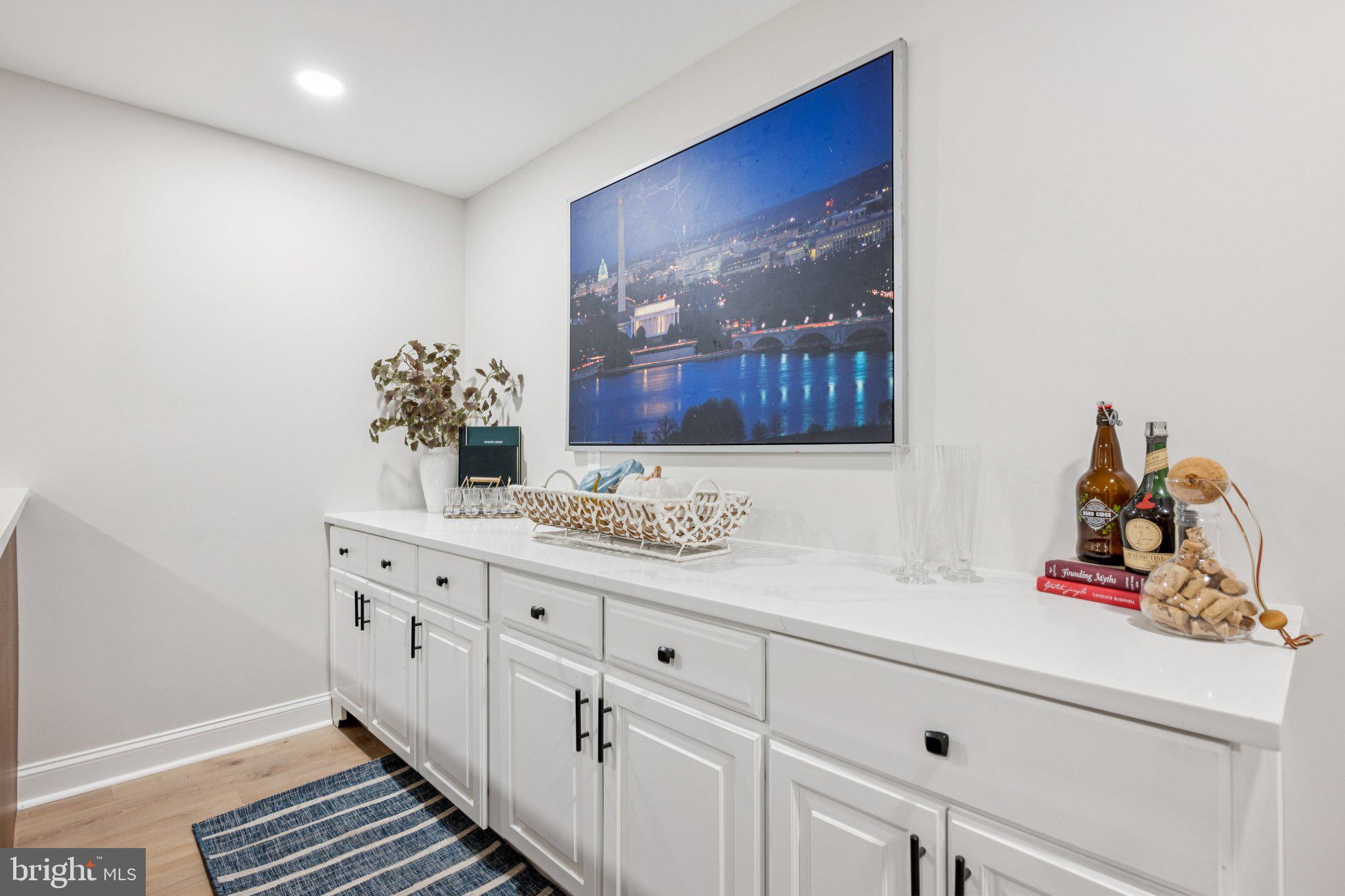 Real estate listing preview #32