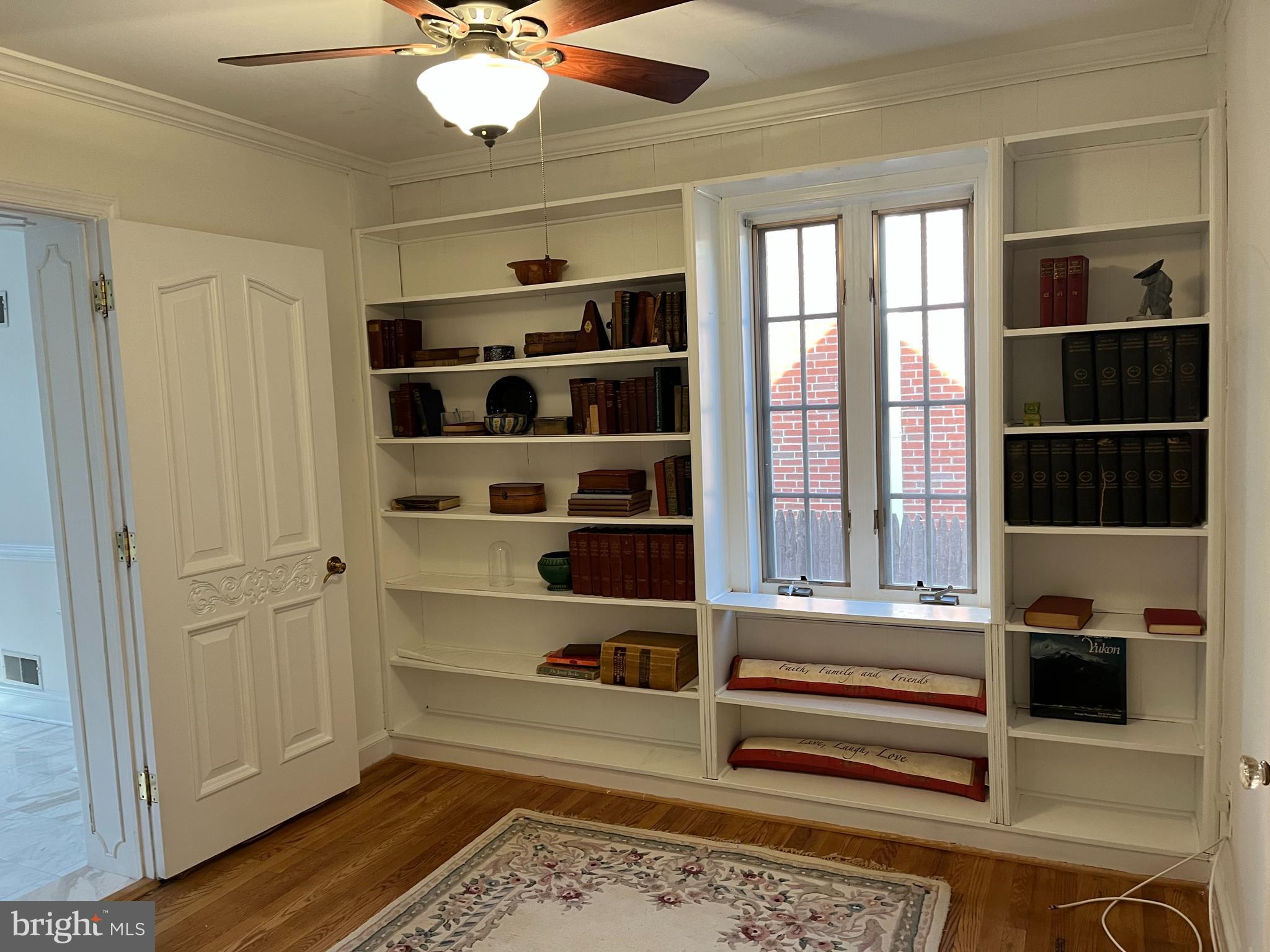 Real estate listing preview #16