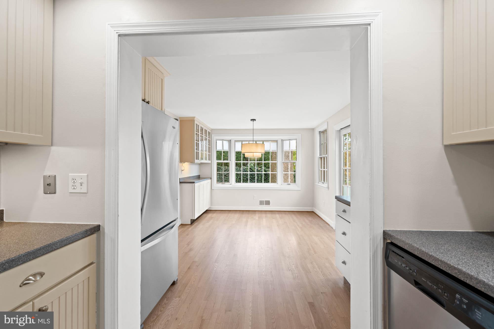 Real estate listing preview #15