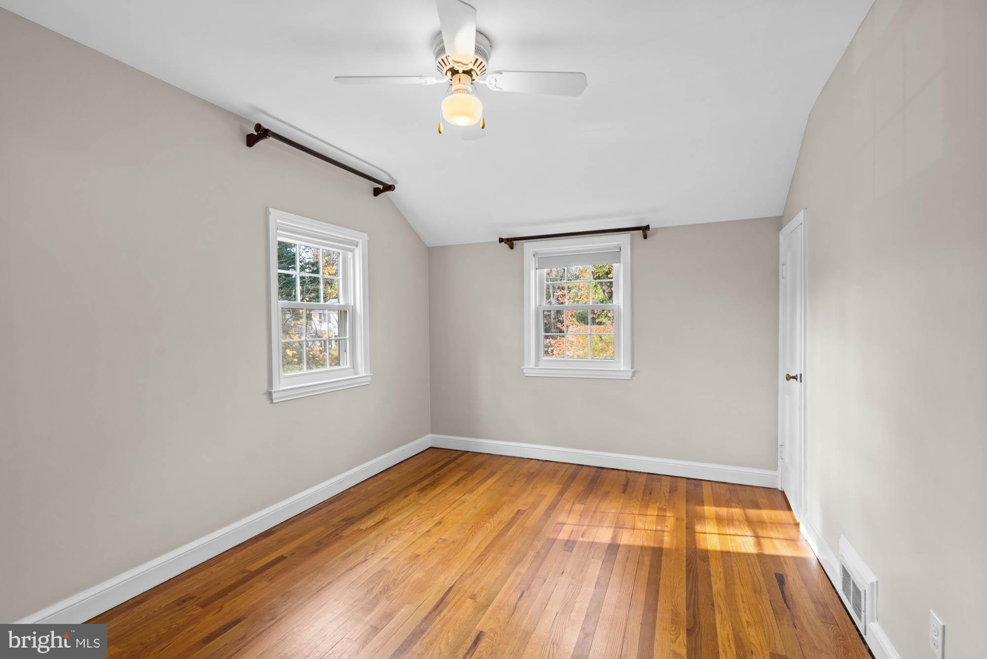 Real estate listing preview #28