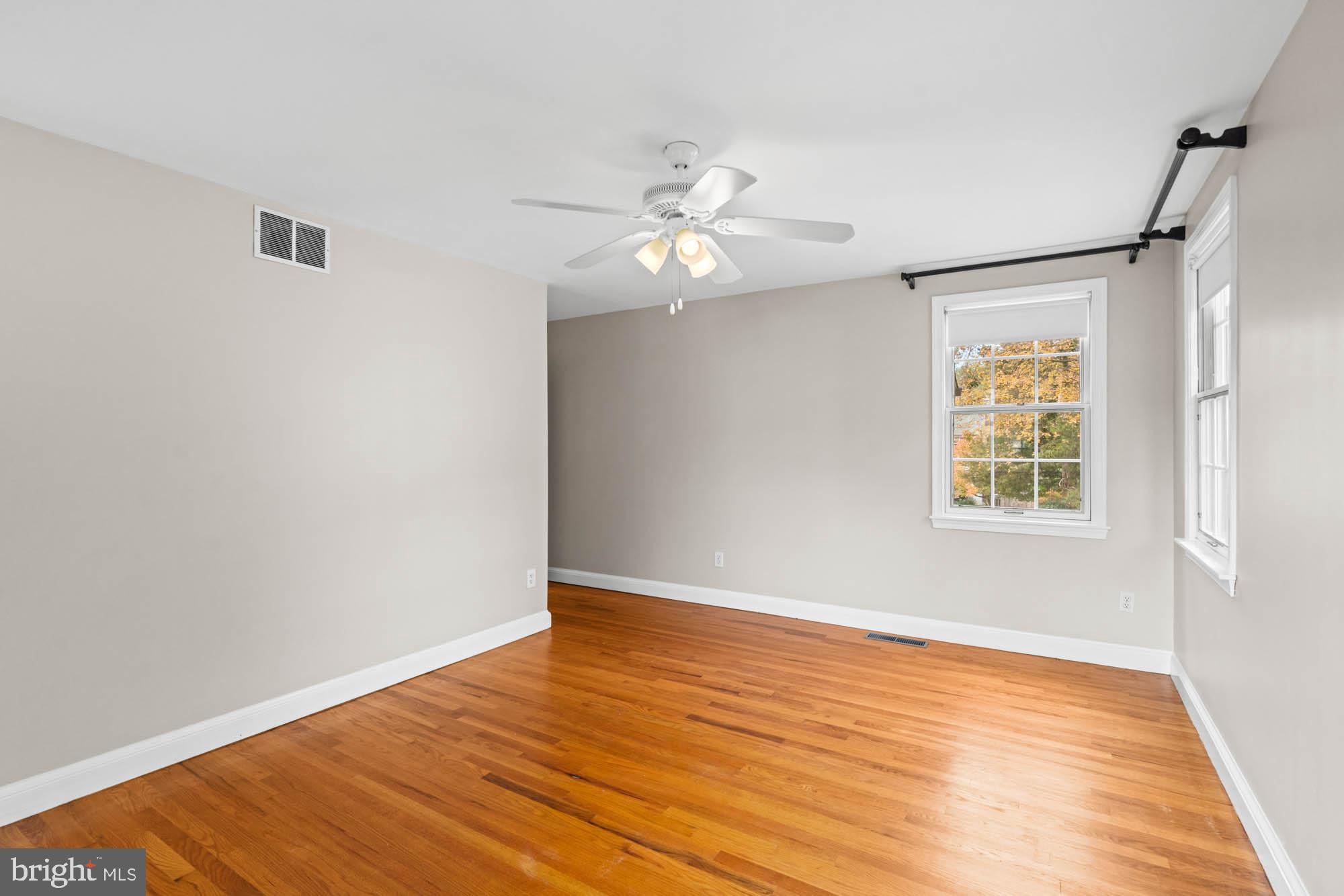 Real estate listing preview #34