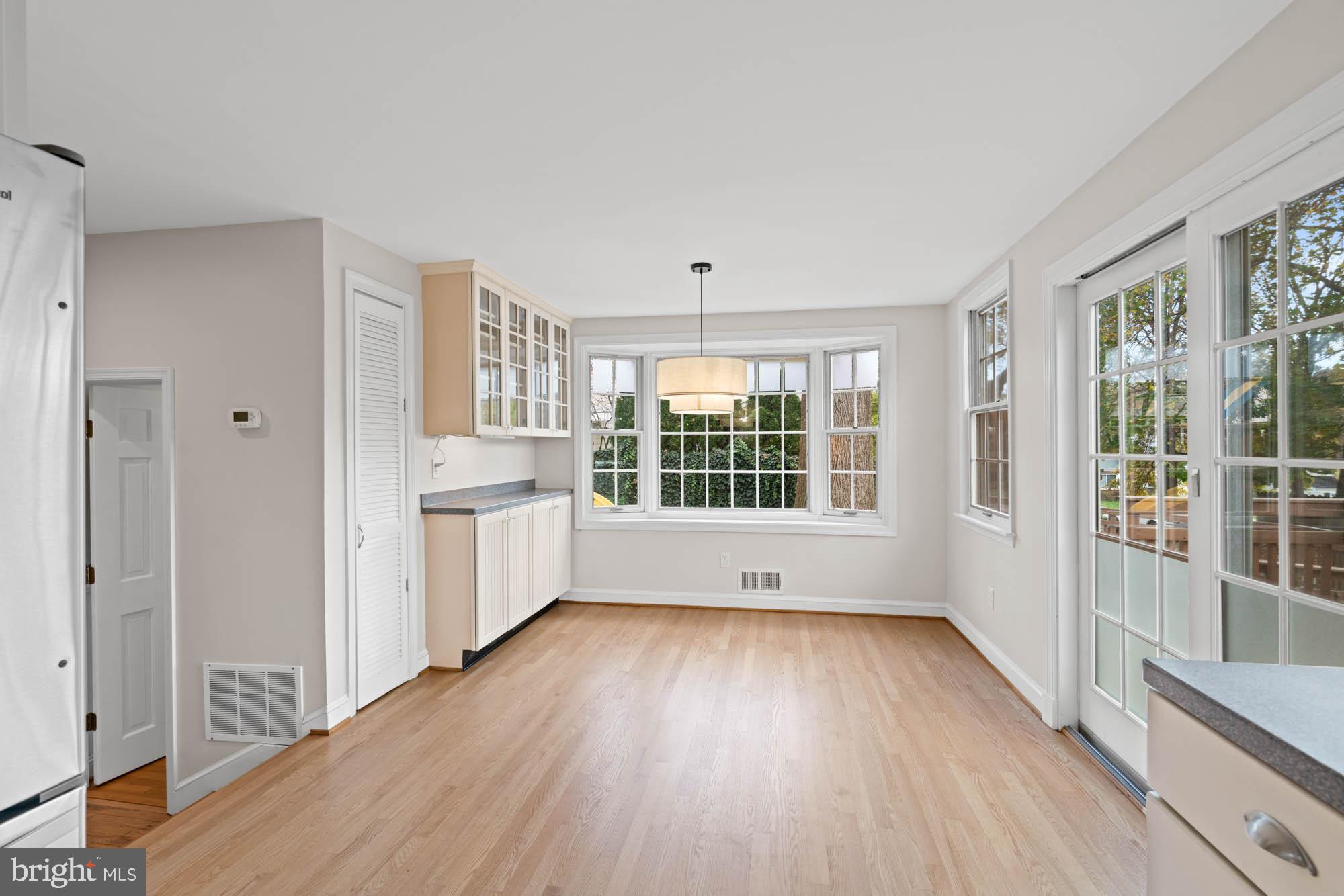 Real estate listing preview #16