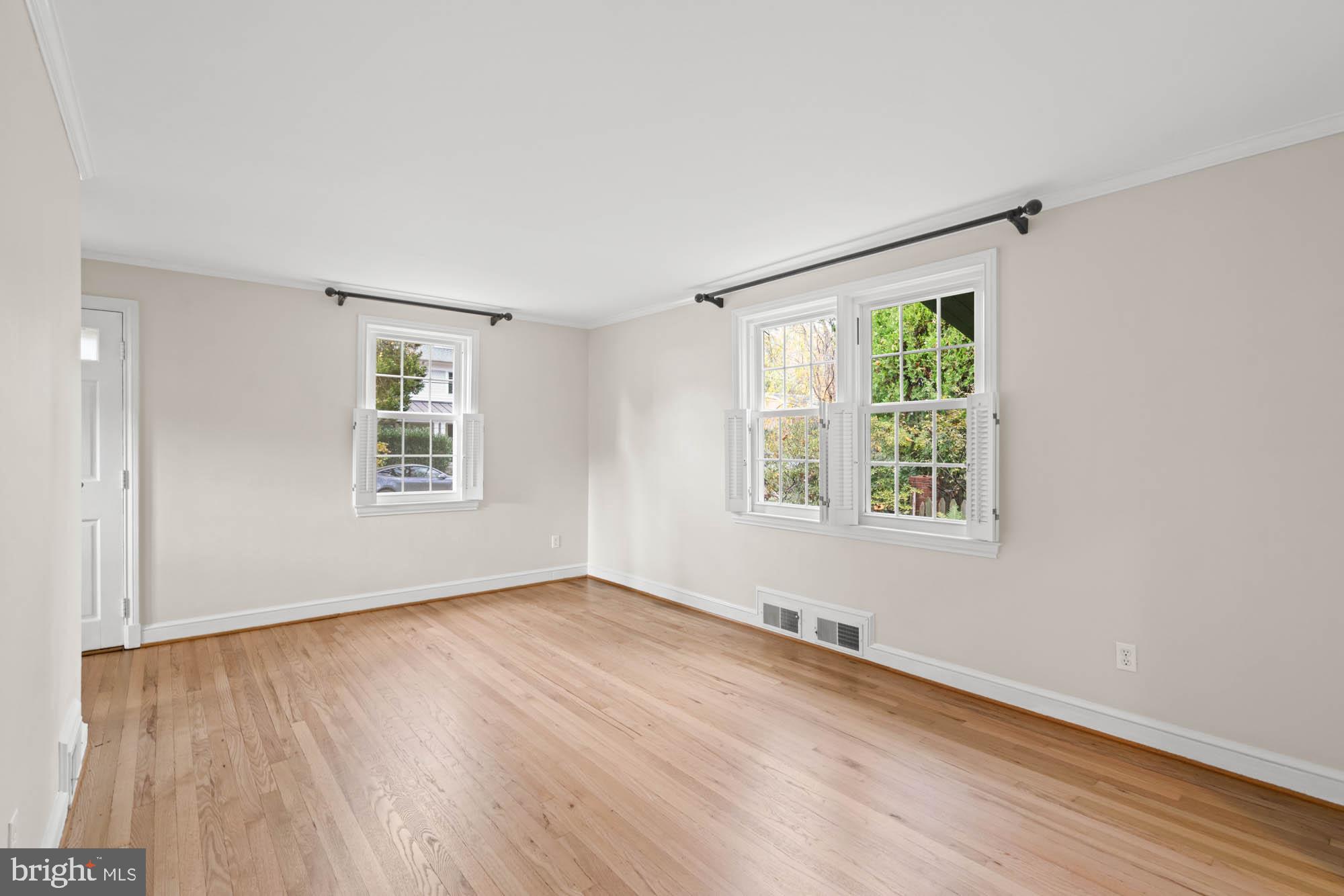 Real estate listing preview #7