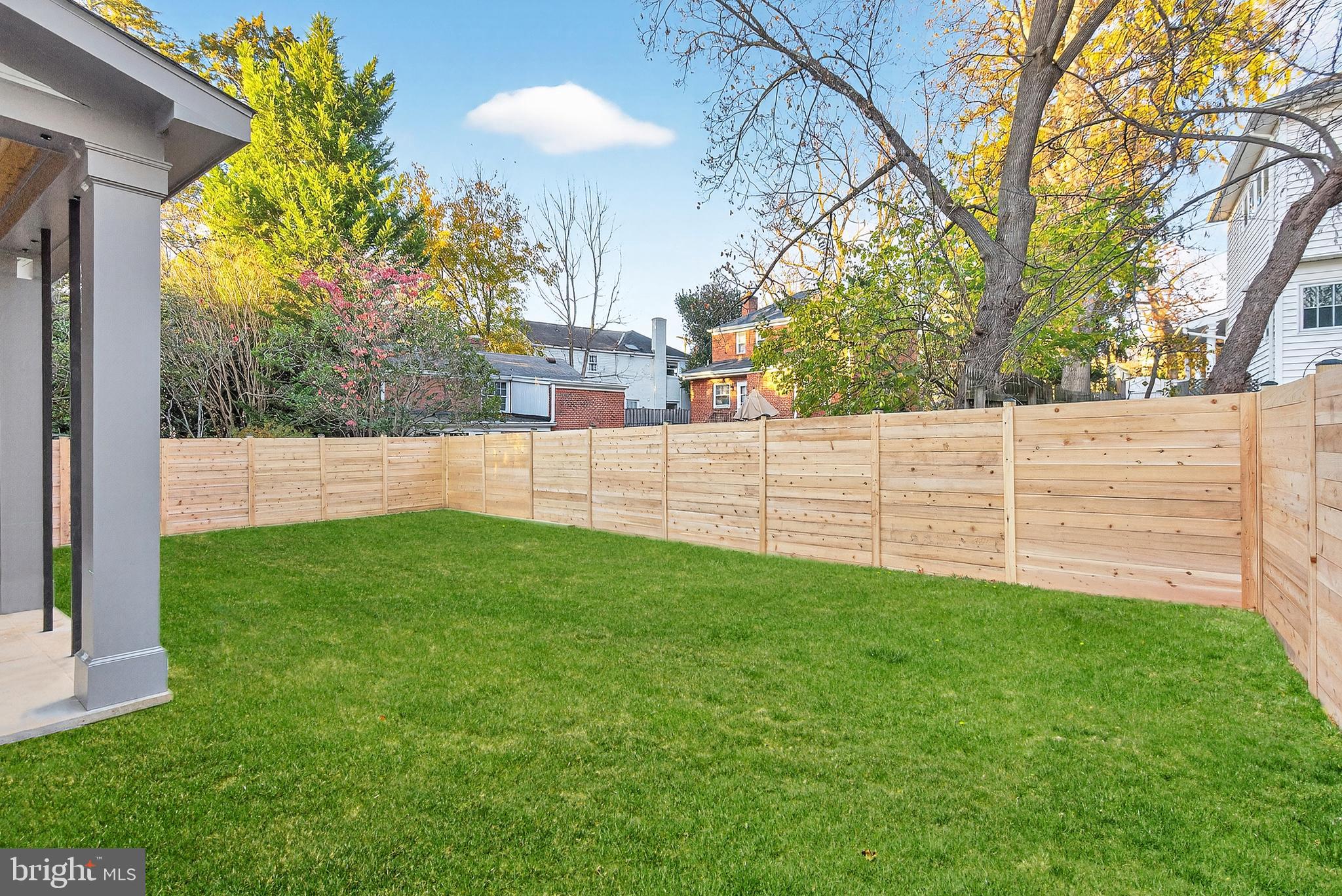 Real estate listing preview #10