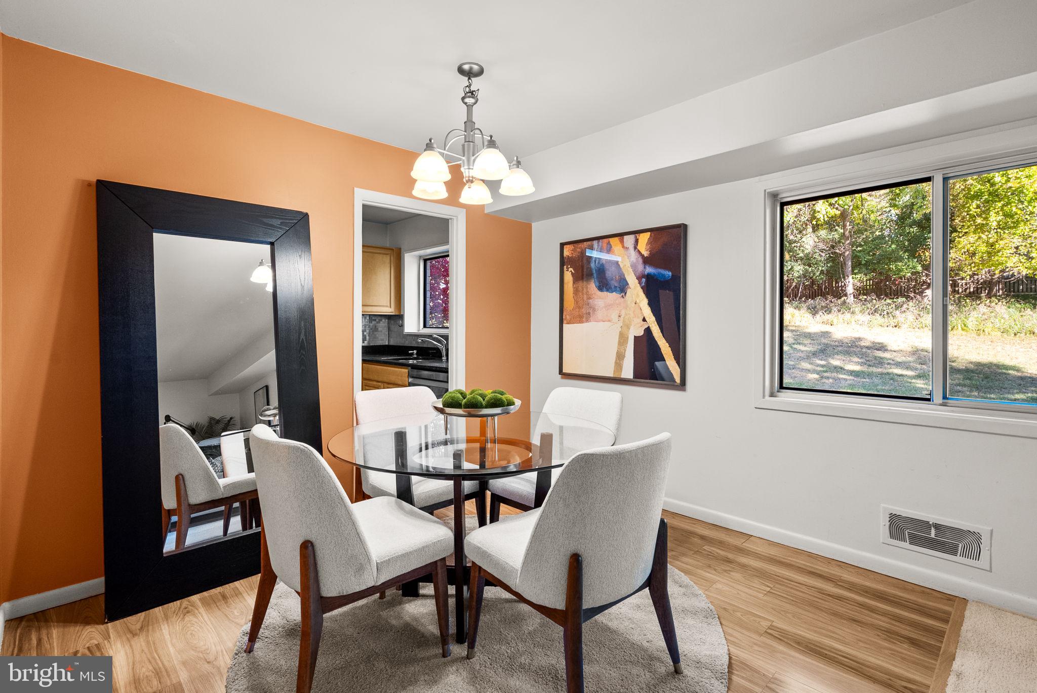 Real estate listing preview #9