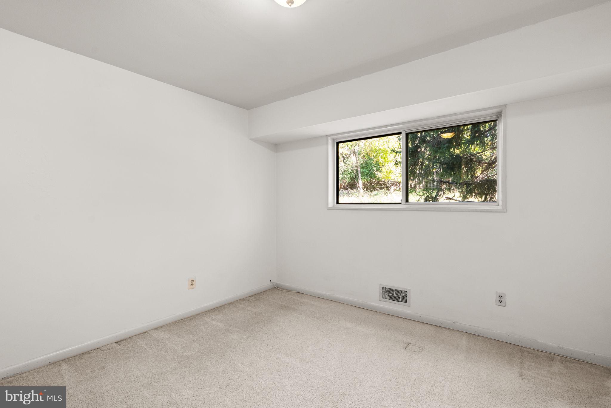 Real estate listing preview #19