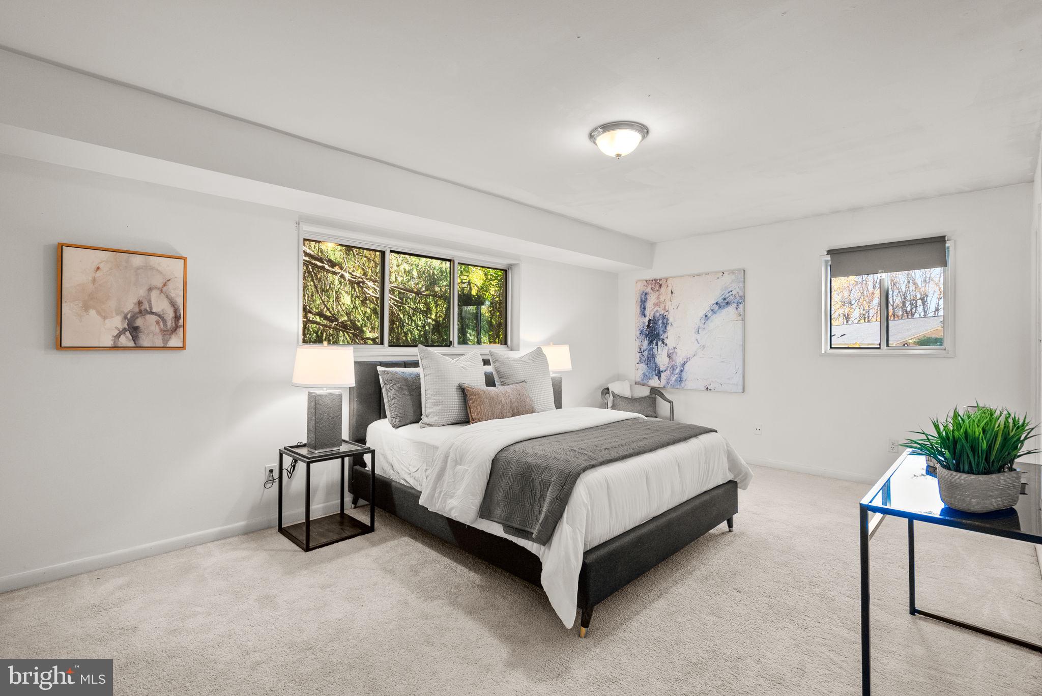 Real estate listing preview #14