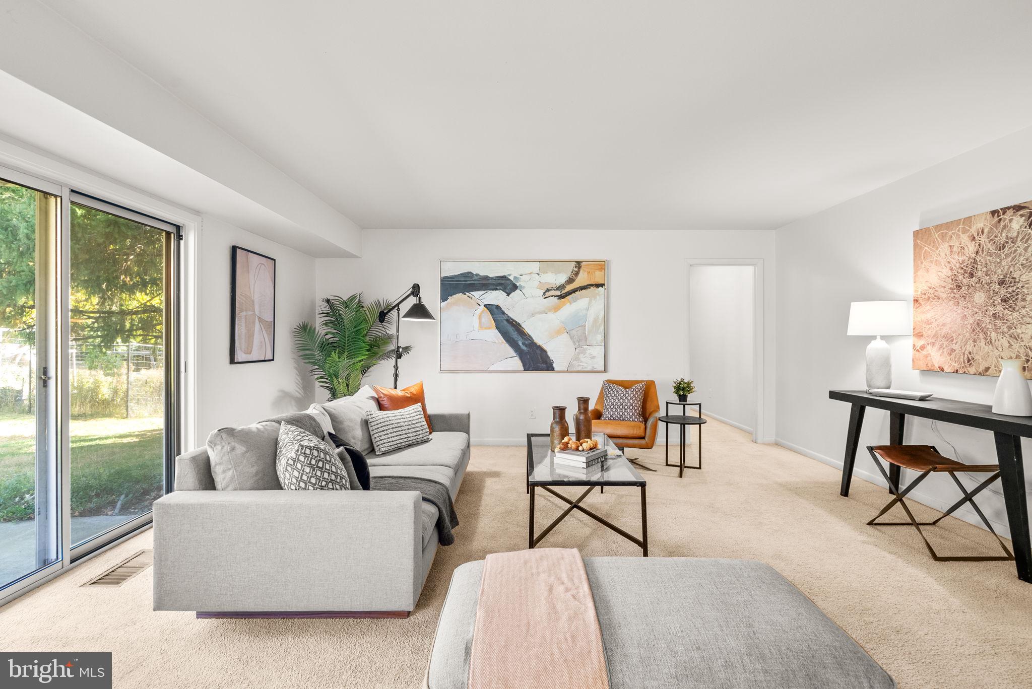 Real estate listing preview #6