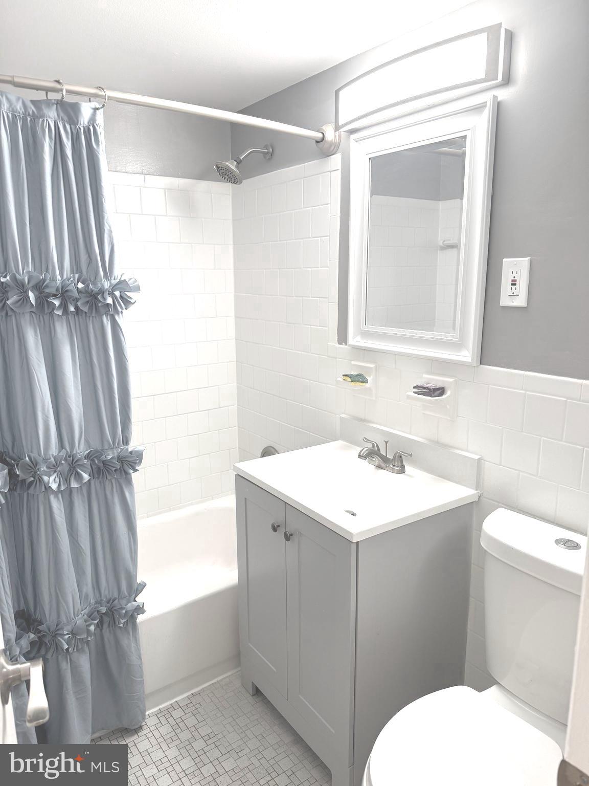 Real estate listing preview #14