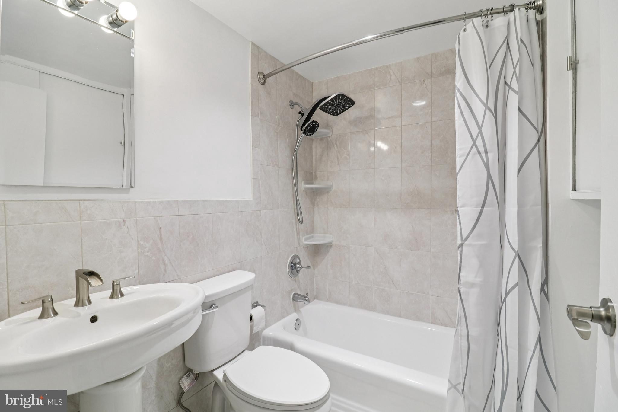 Real estate listing preview #16