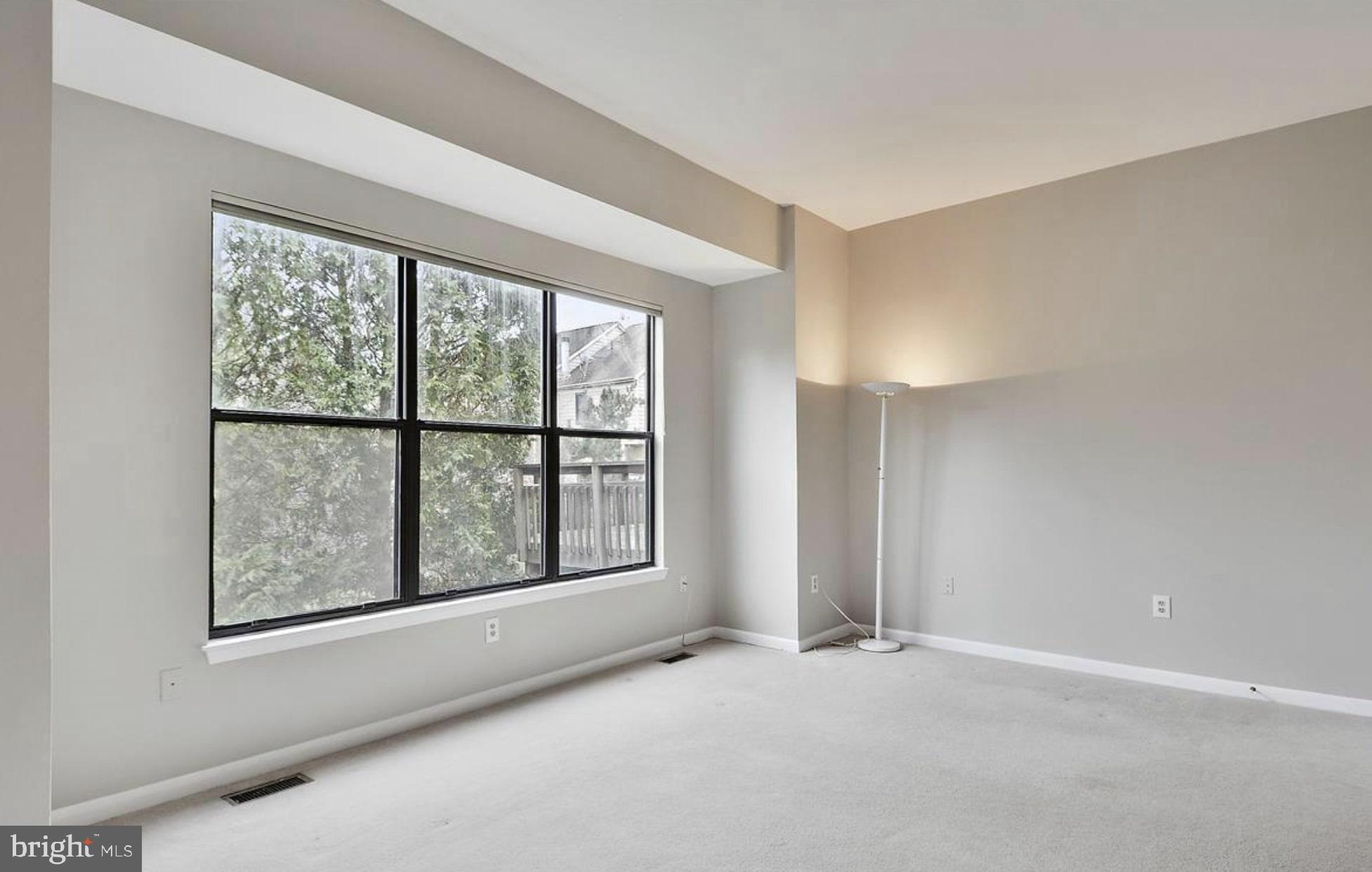 Real estate listing preview #17