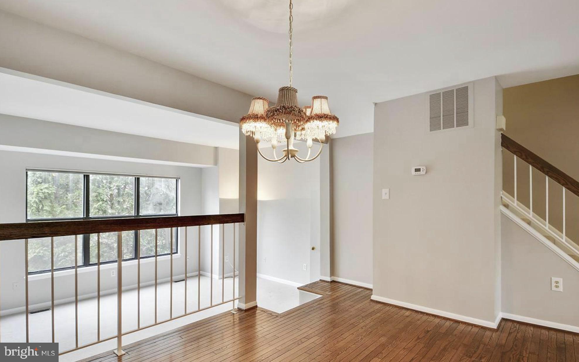 Real estate listing preview #11