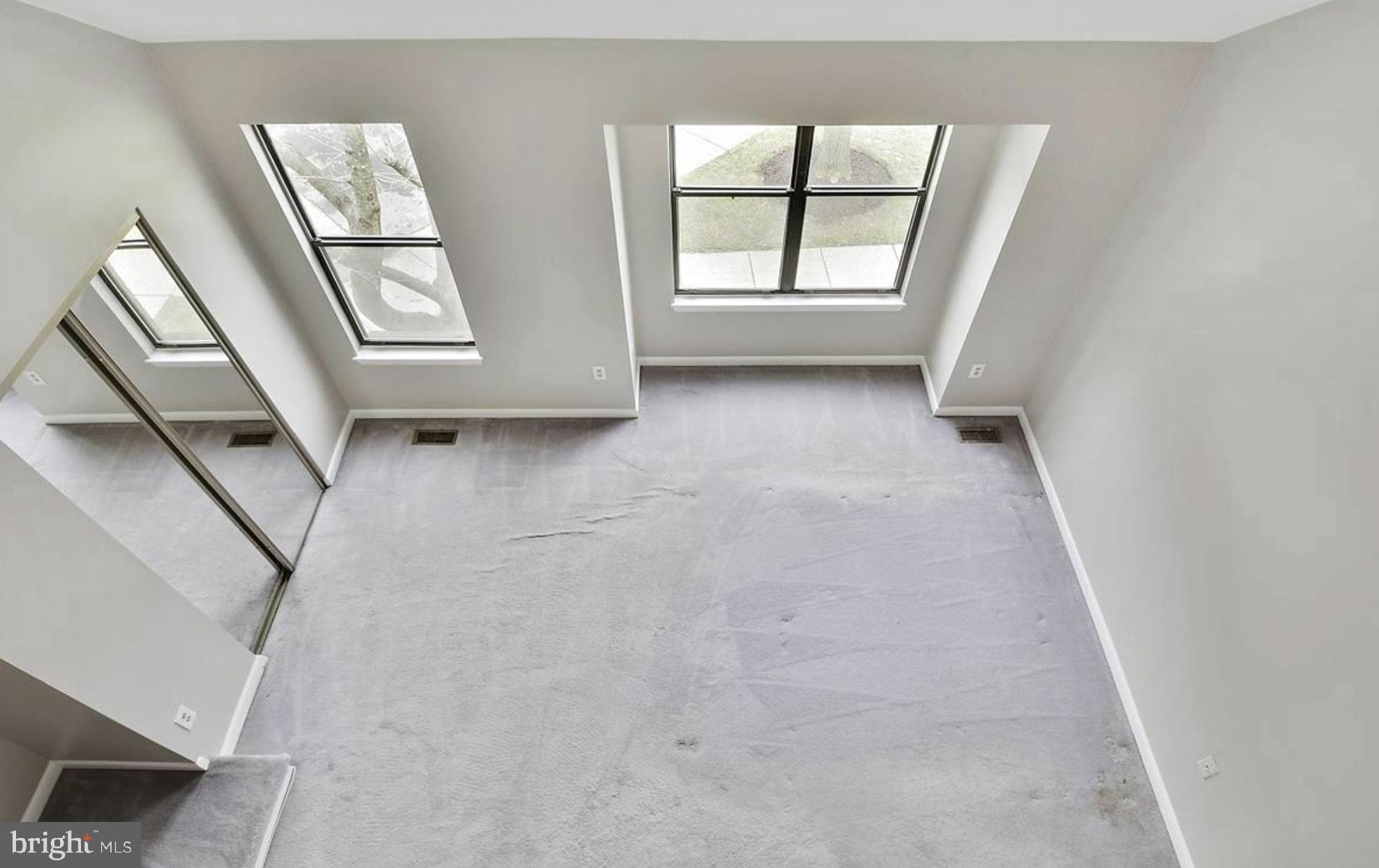 Real estate listing preview #4