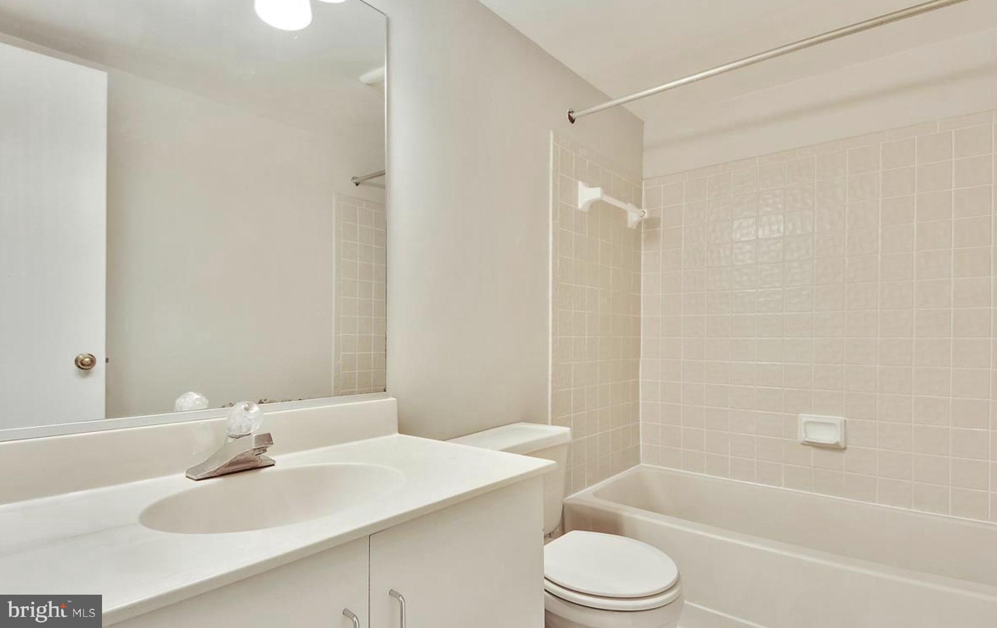 Real estate listing preview #24