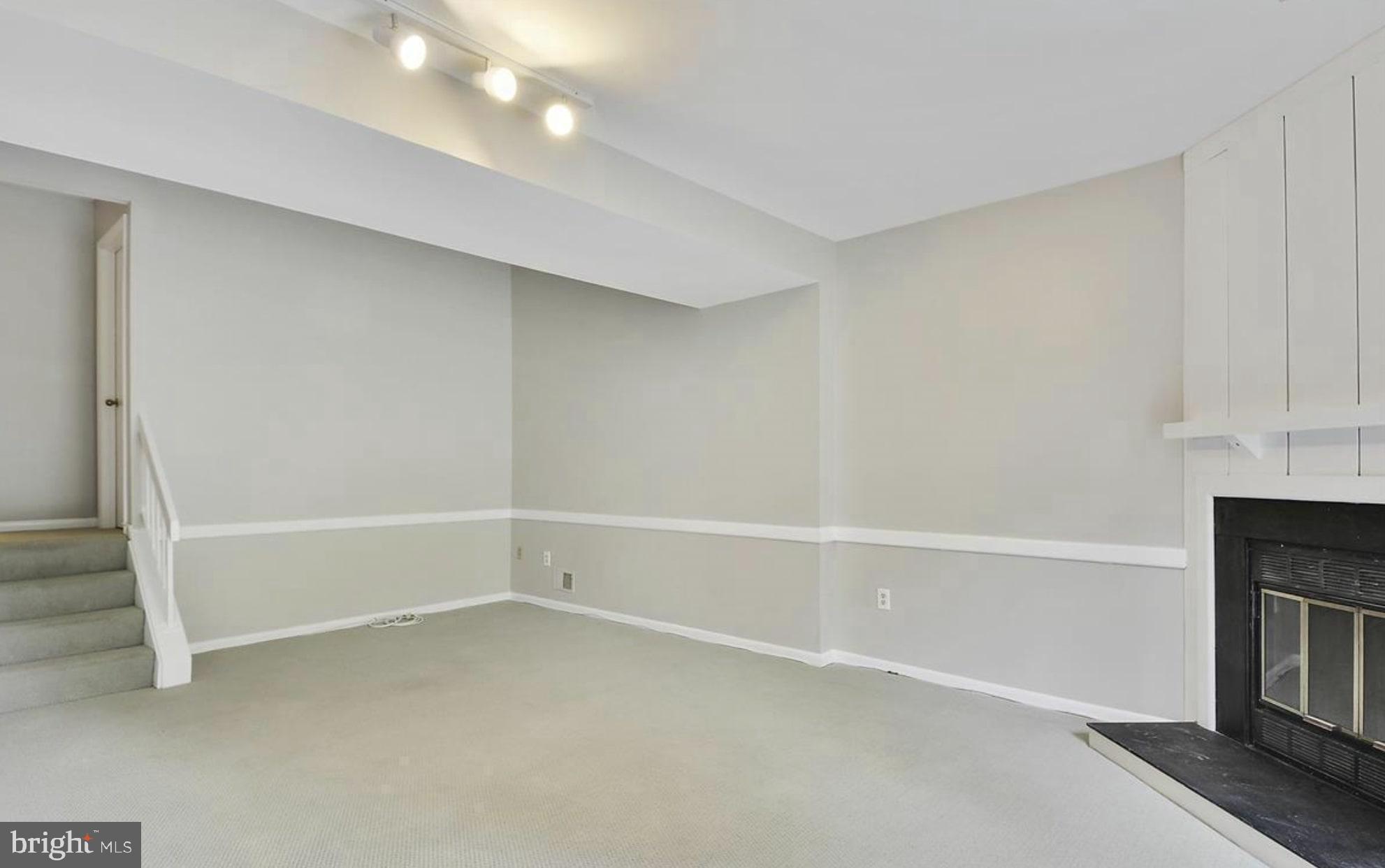 Real estate listing preview #5