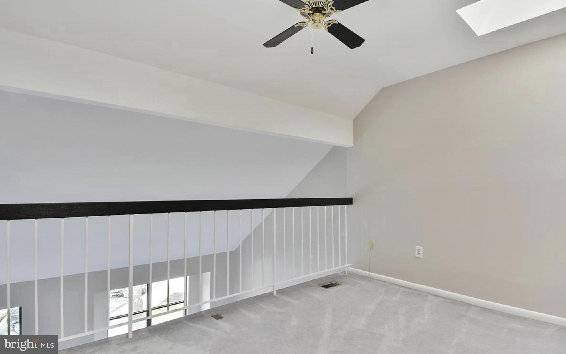 Real estate listing preview #14