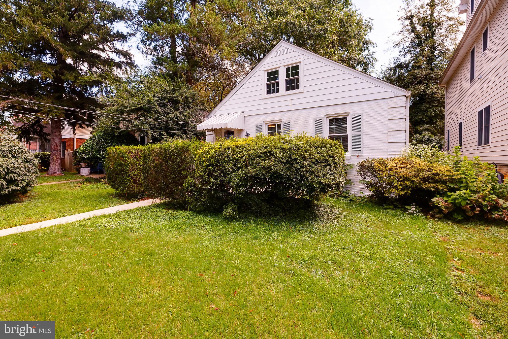 Real estate listing preview #4