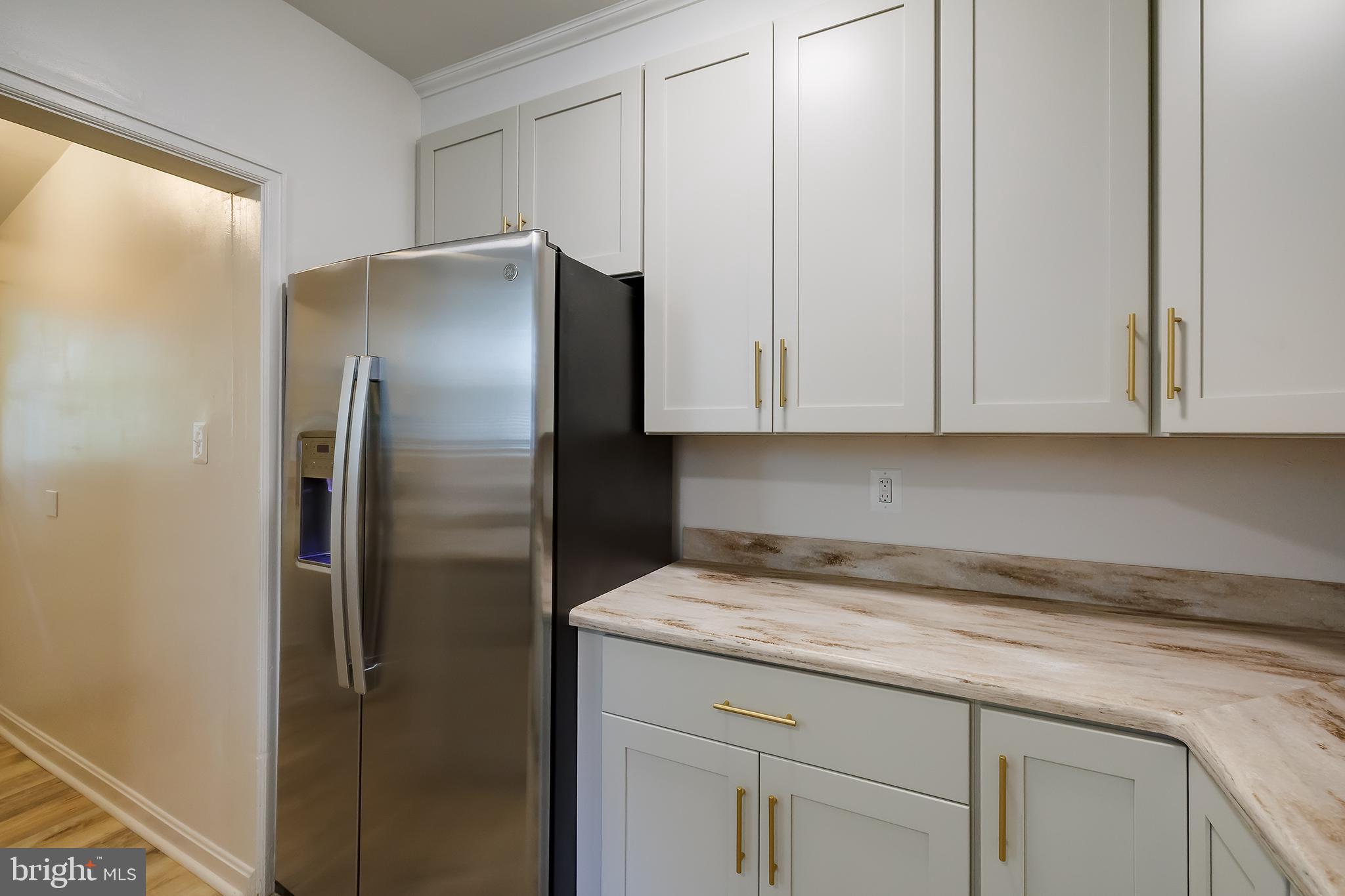 Real estate listing preview #16