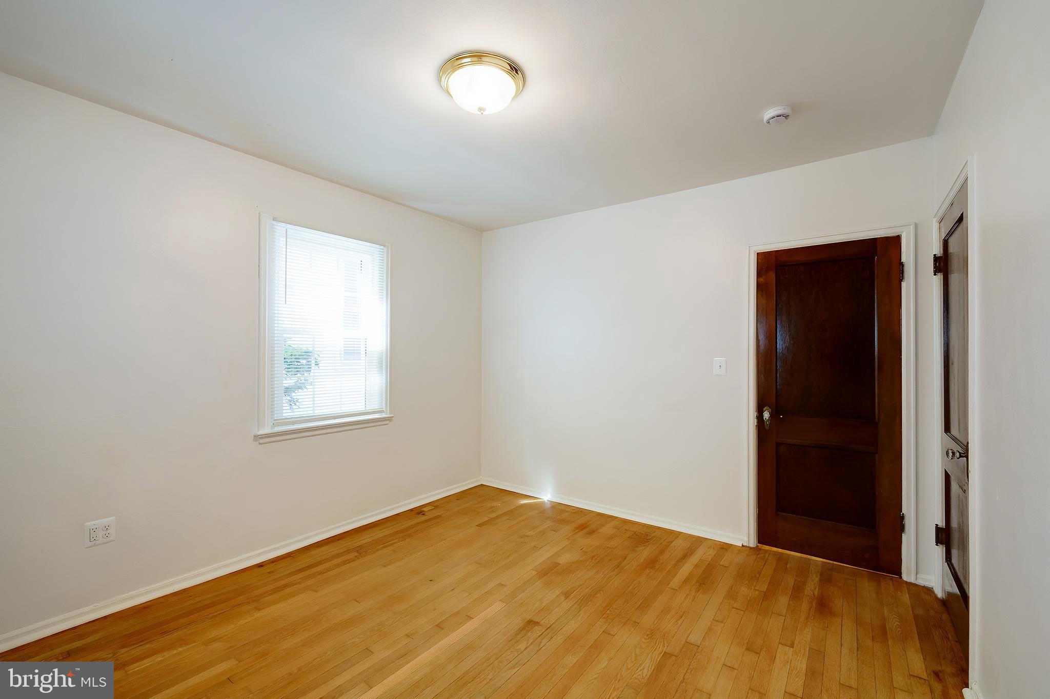 Real estate listing preview #30