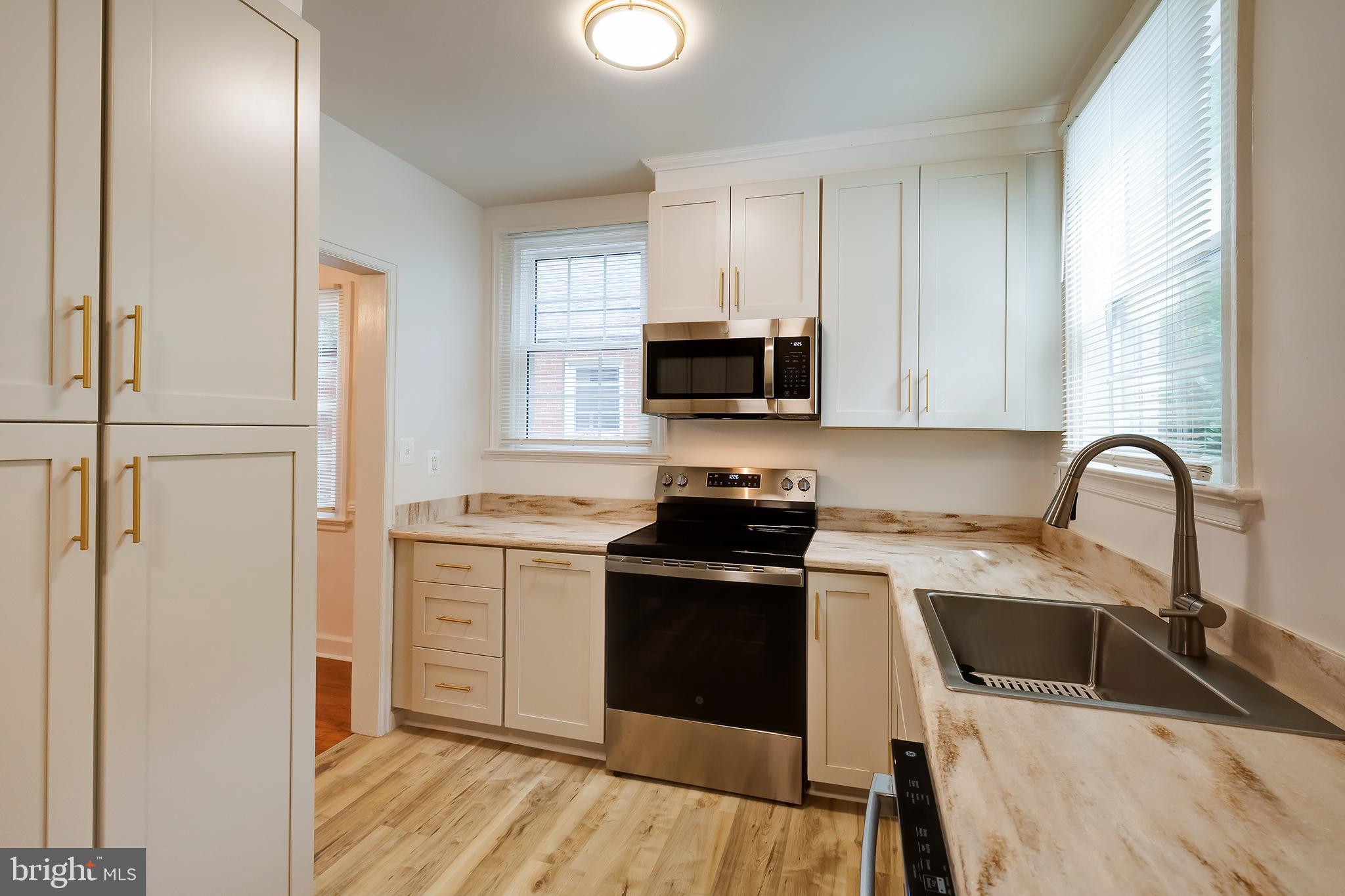 Real estate listing preview #18