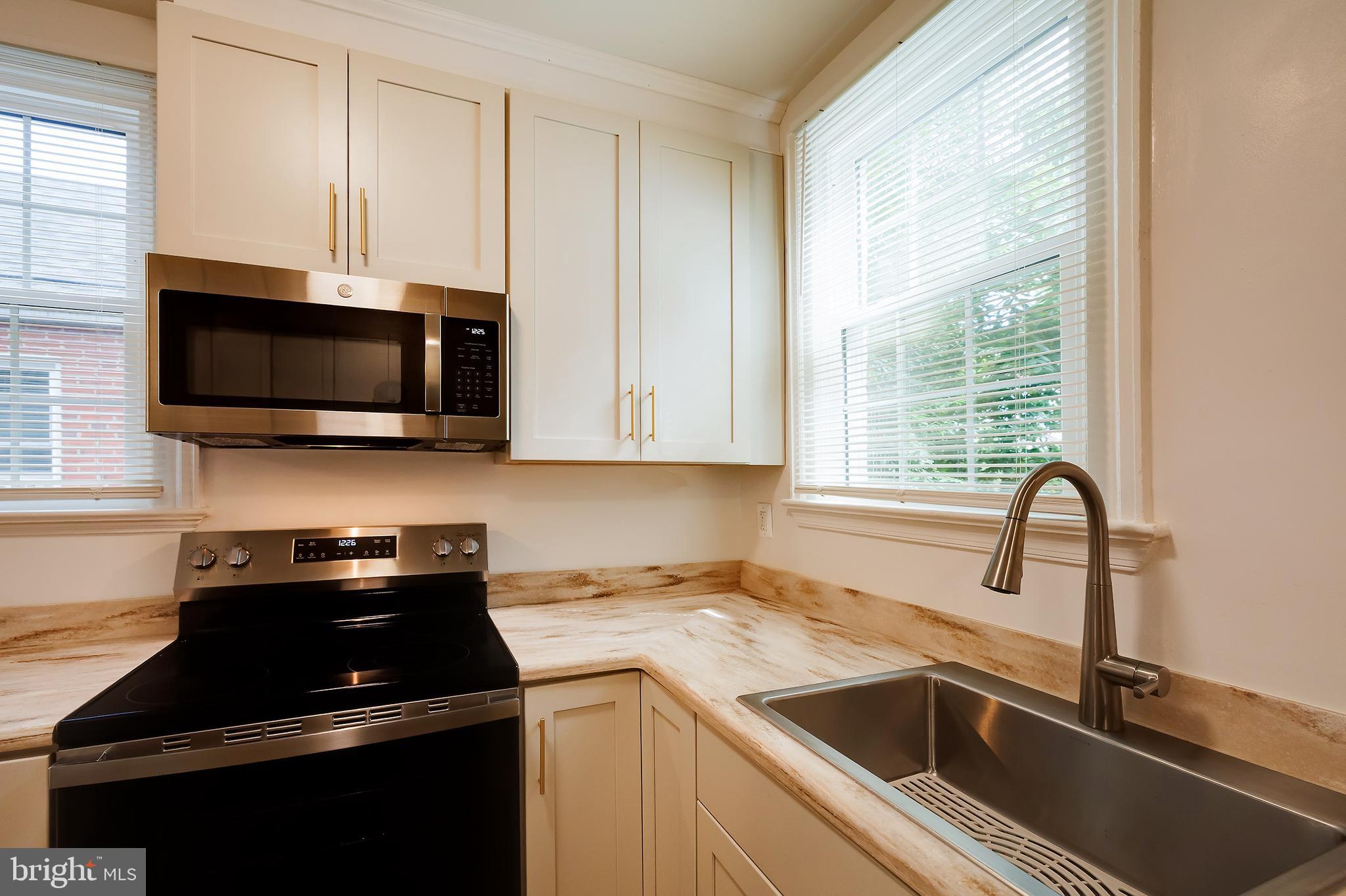 Real estate listing preview #19