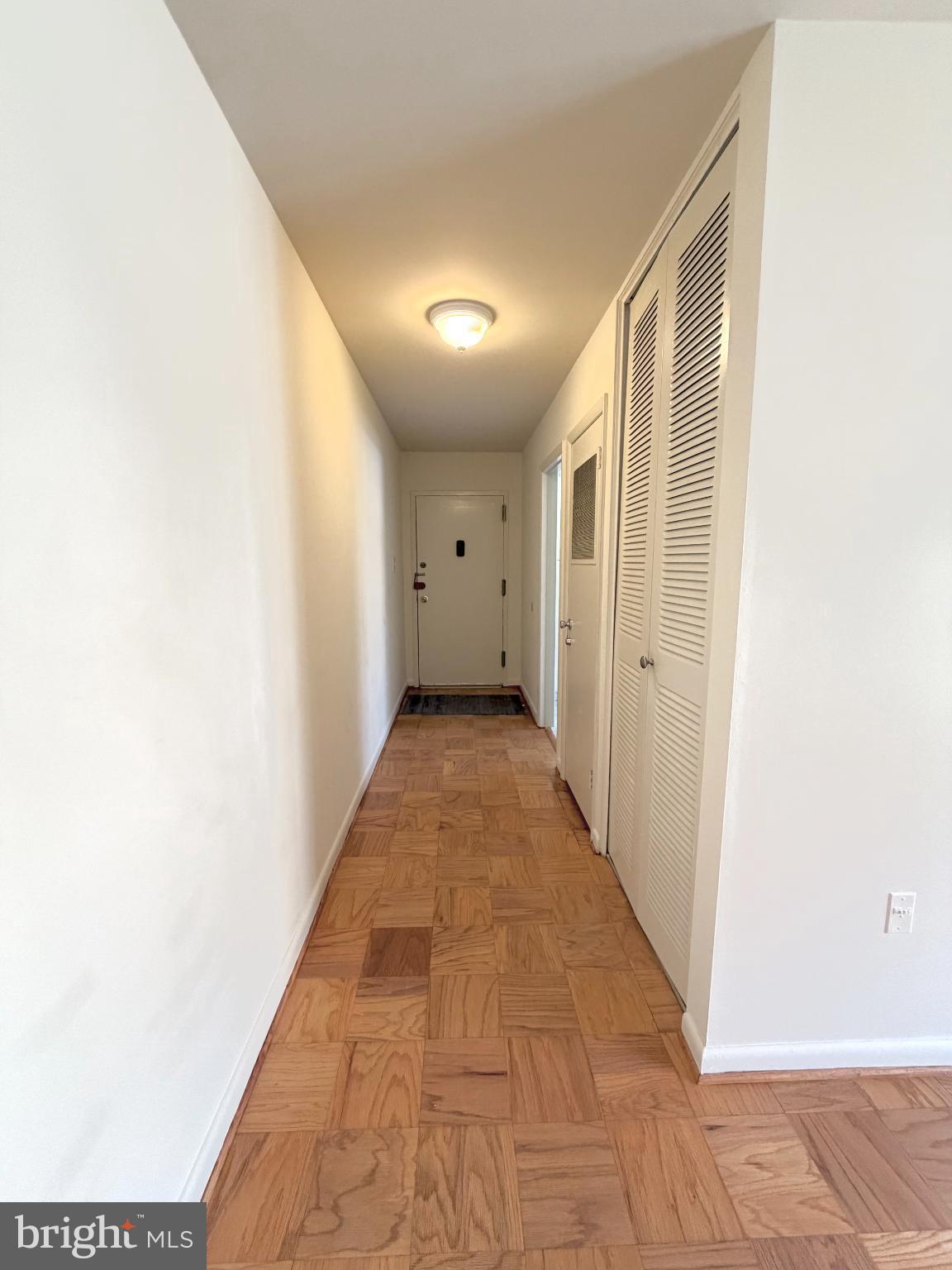 Real estate listing preview #2