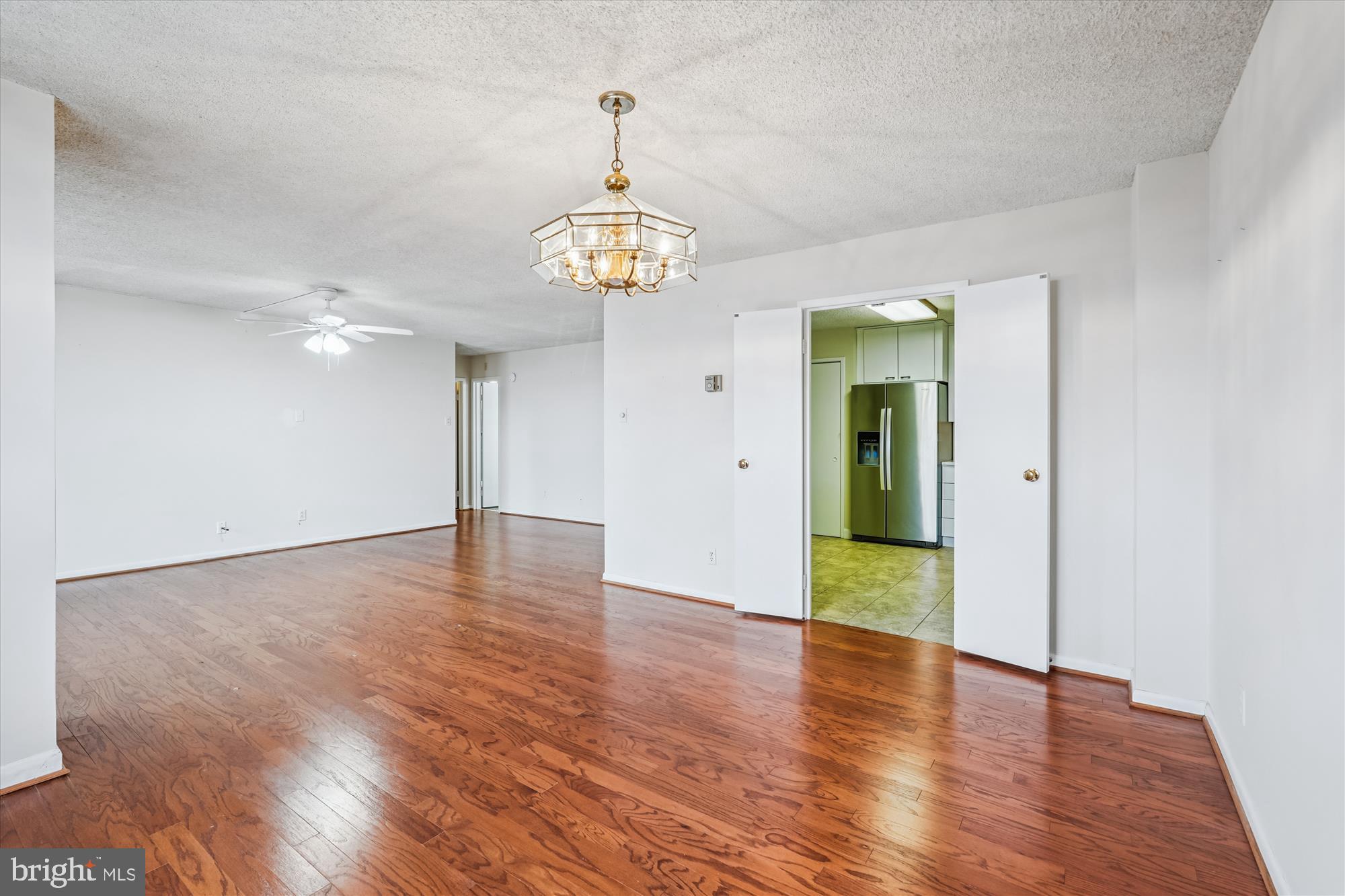 Real estate listing preview #8