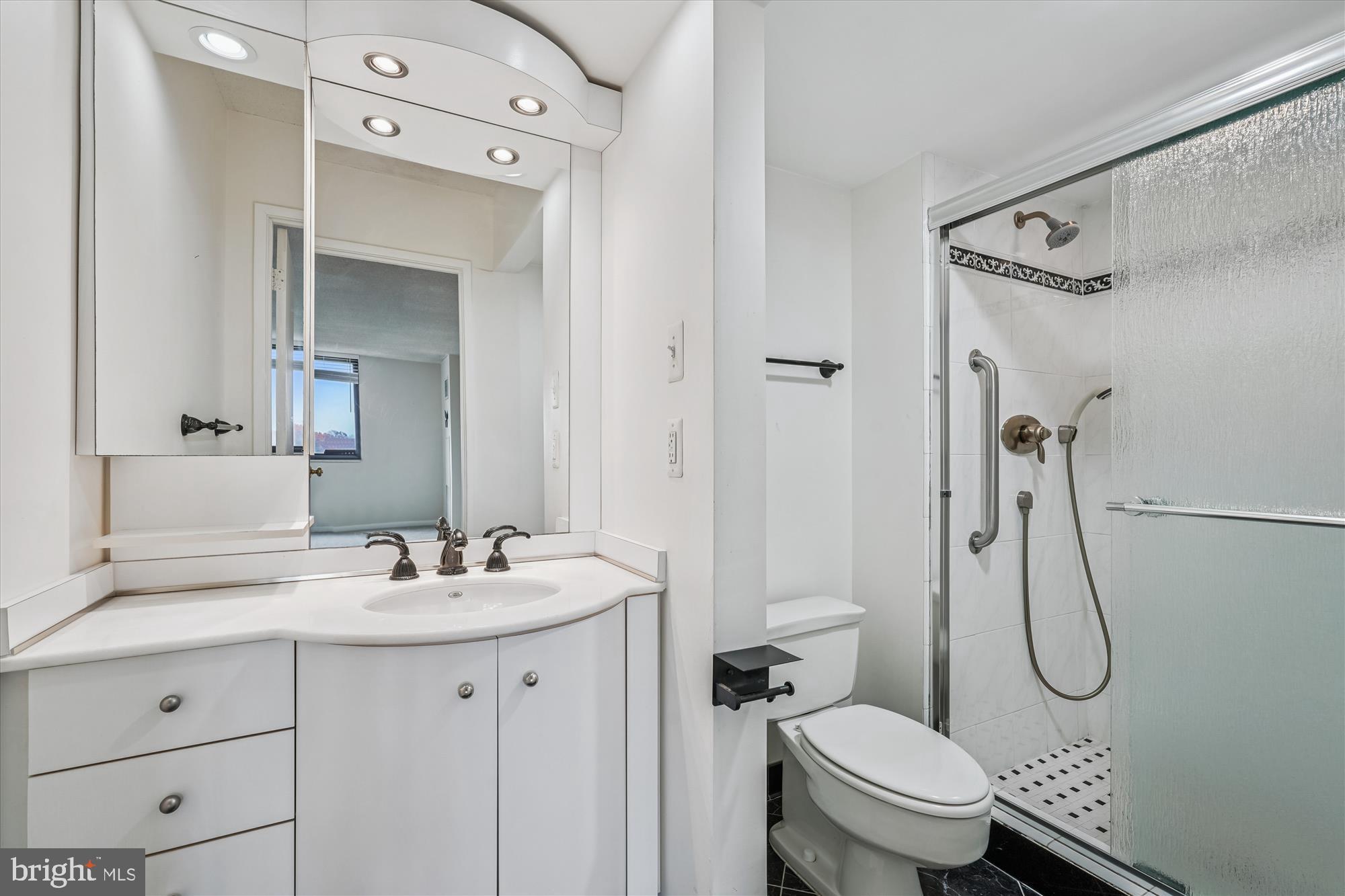 Real estate listing preview #17