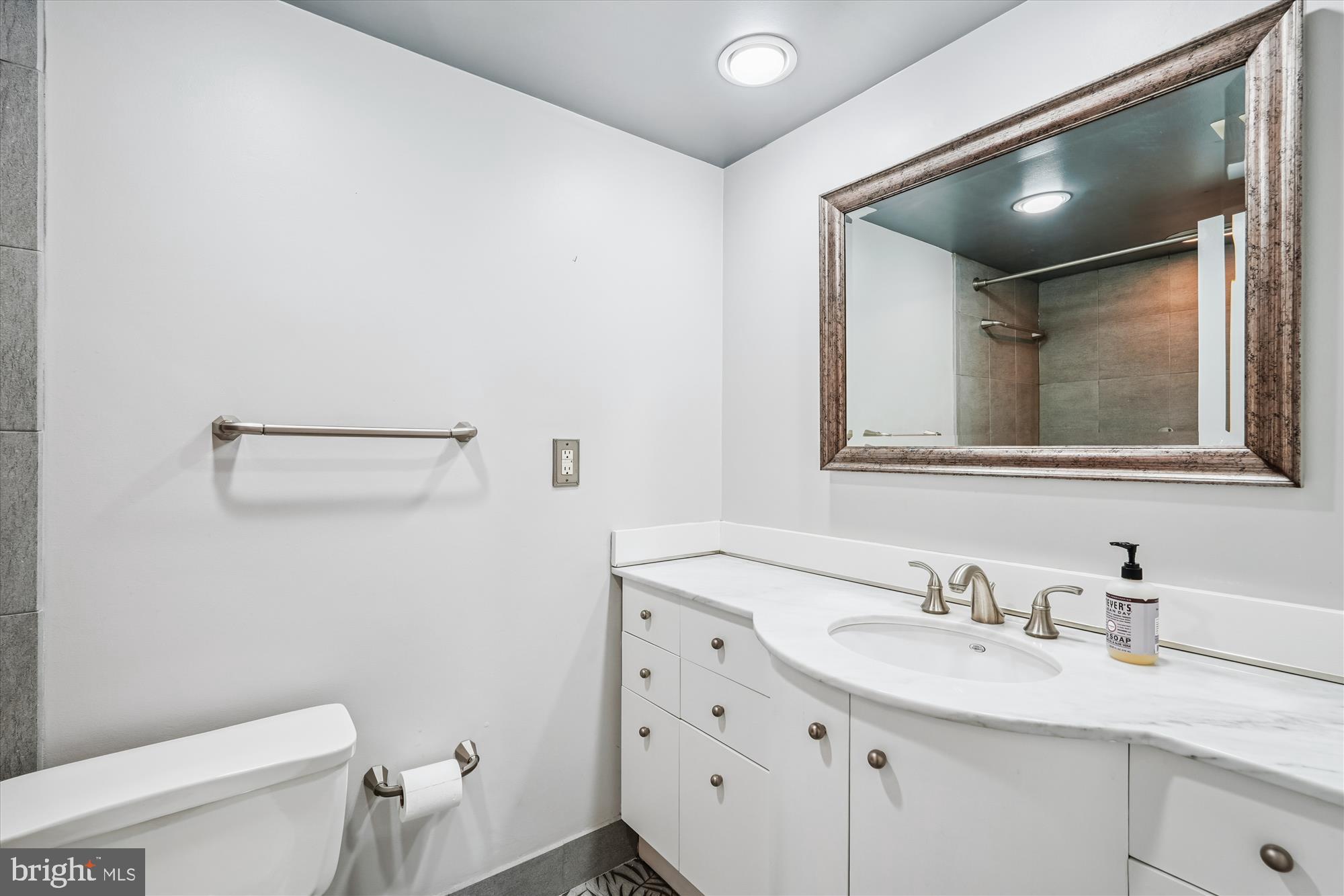 Real estate listing preview #13