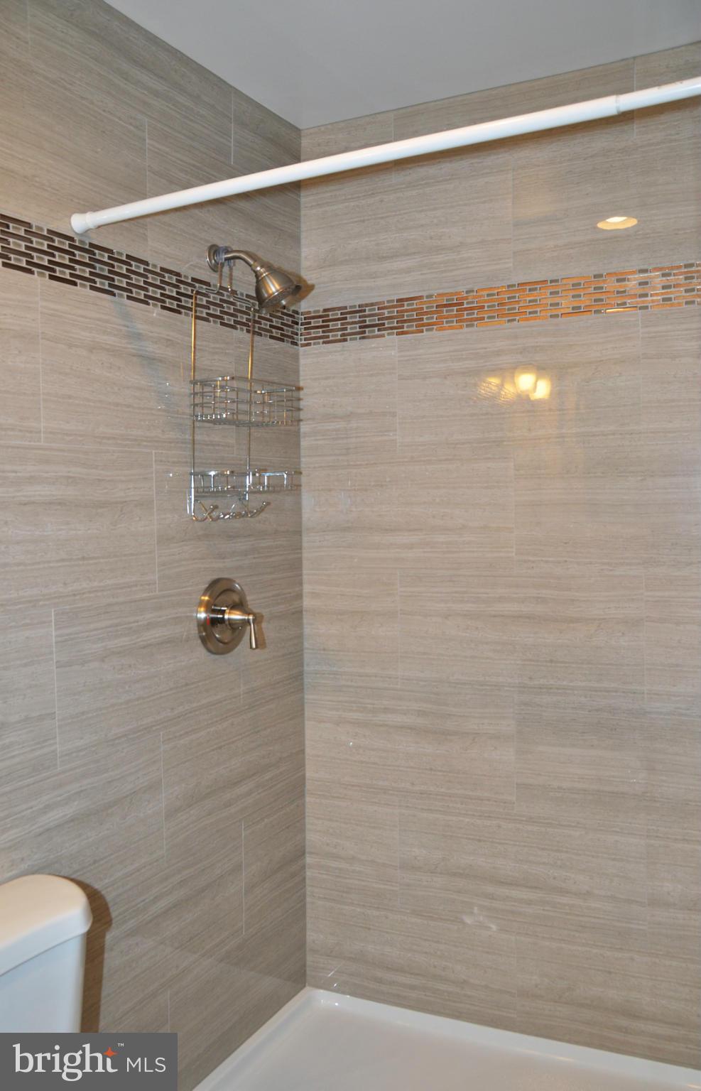 Real estate listing preview #11