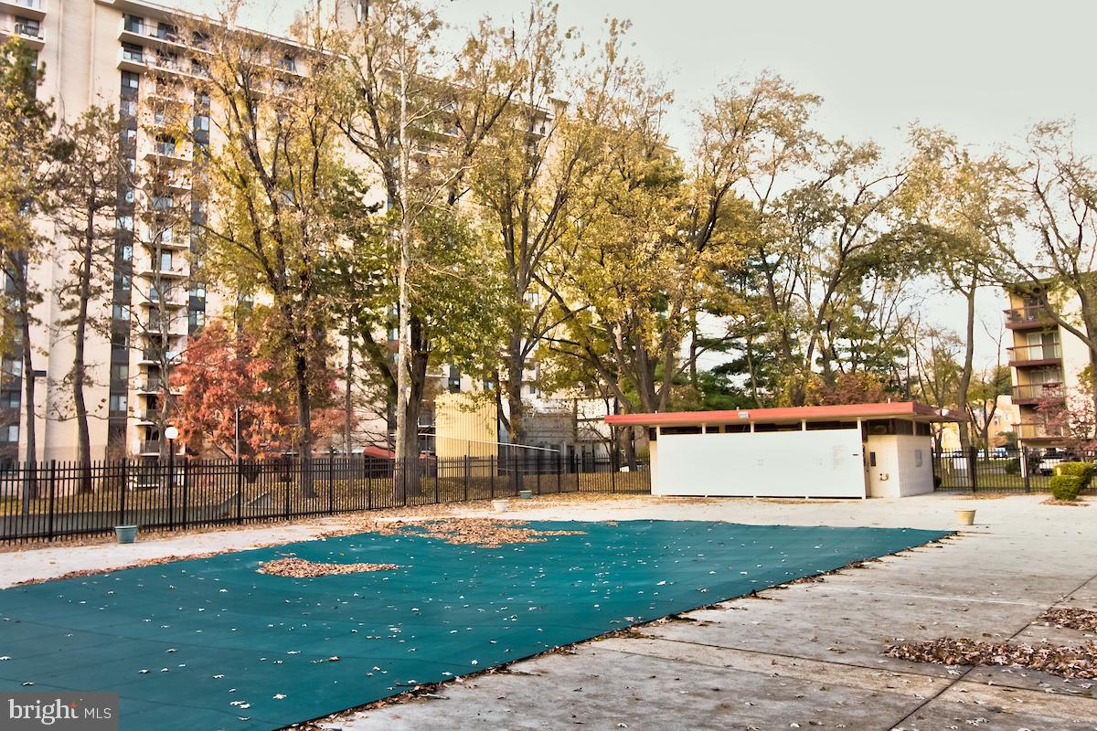 Real estate listing preview #5