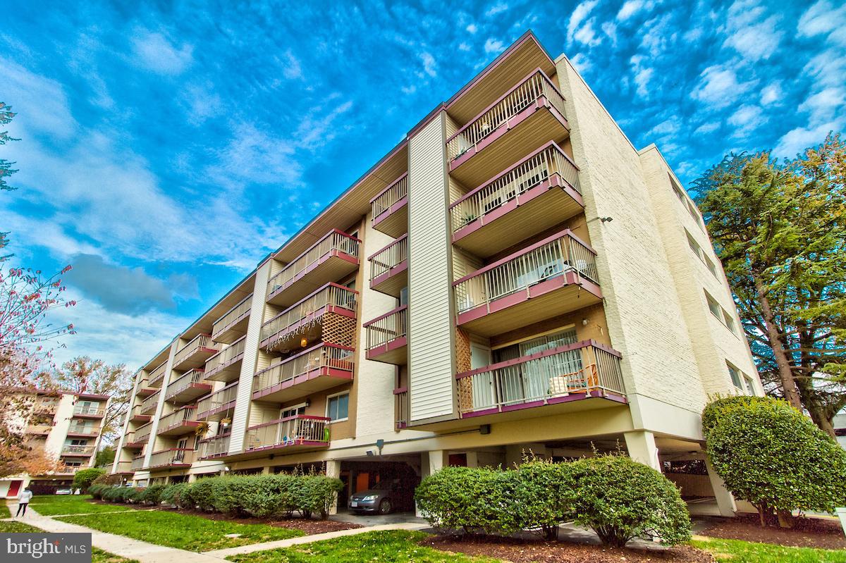 Real estate listing preview #2