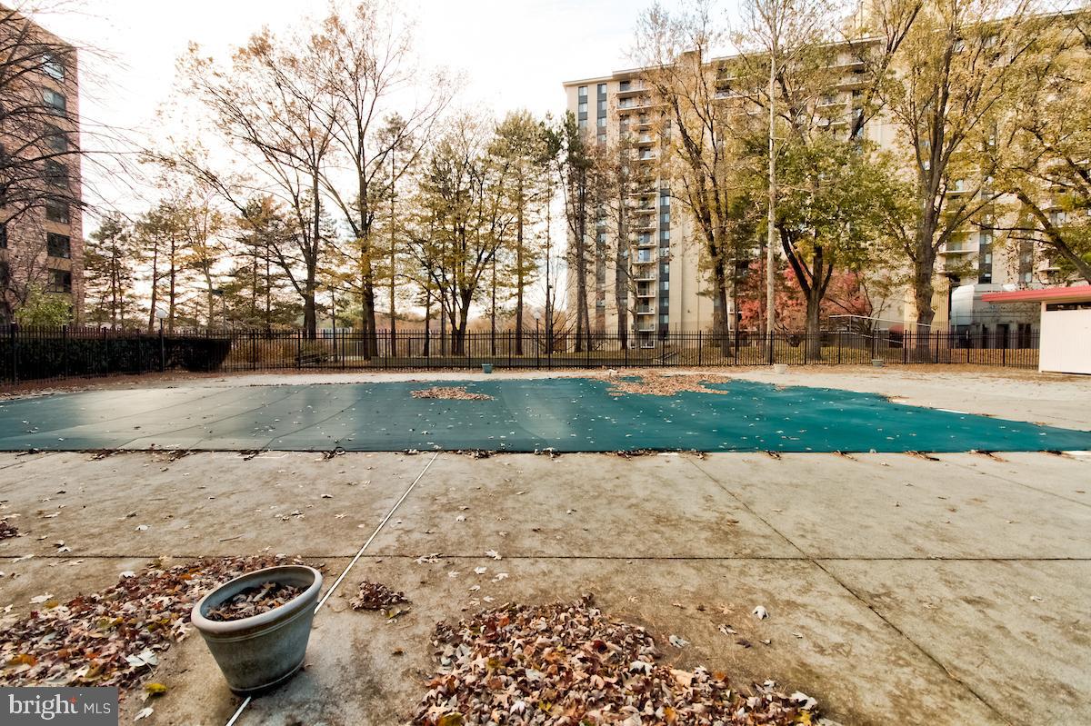 Real estate listing preview #4